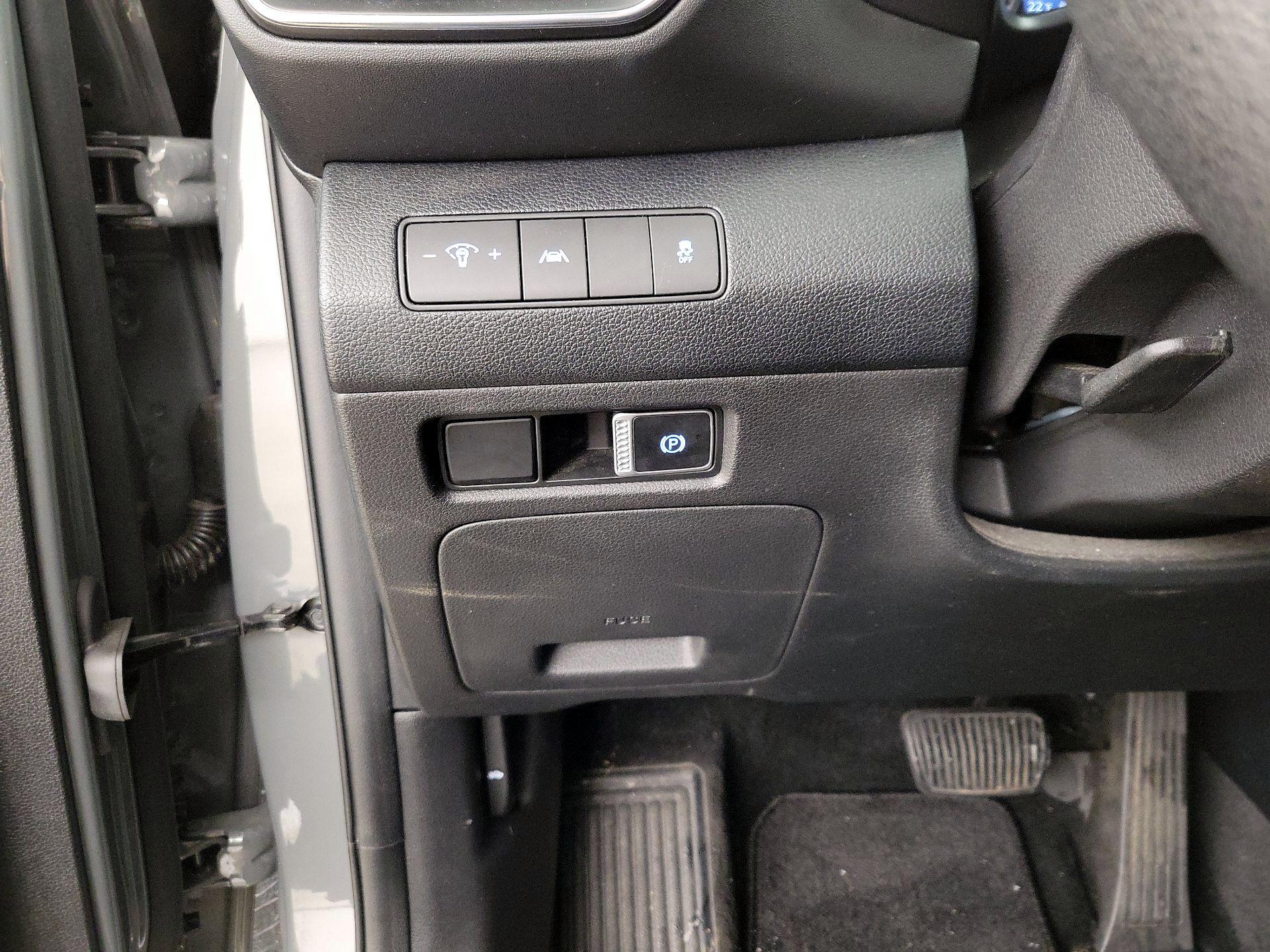 Thumbnail: 2021 Hyundai Santa Fe - 13