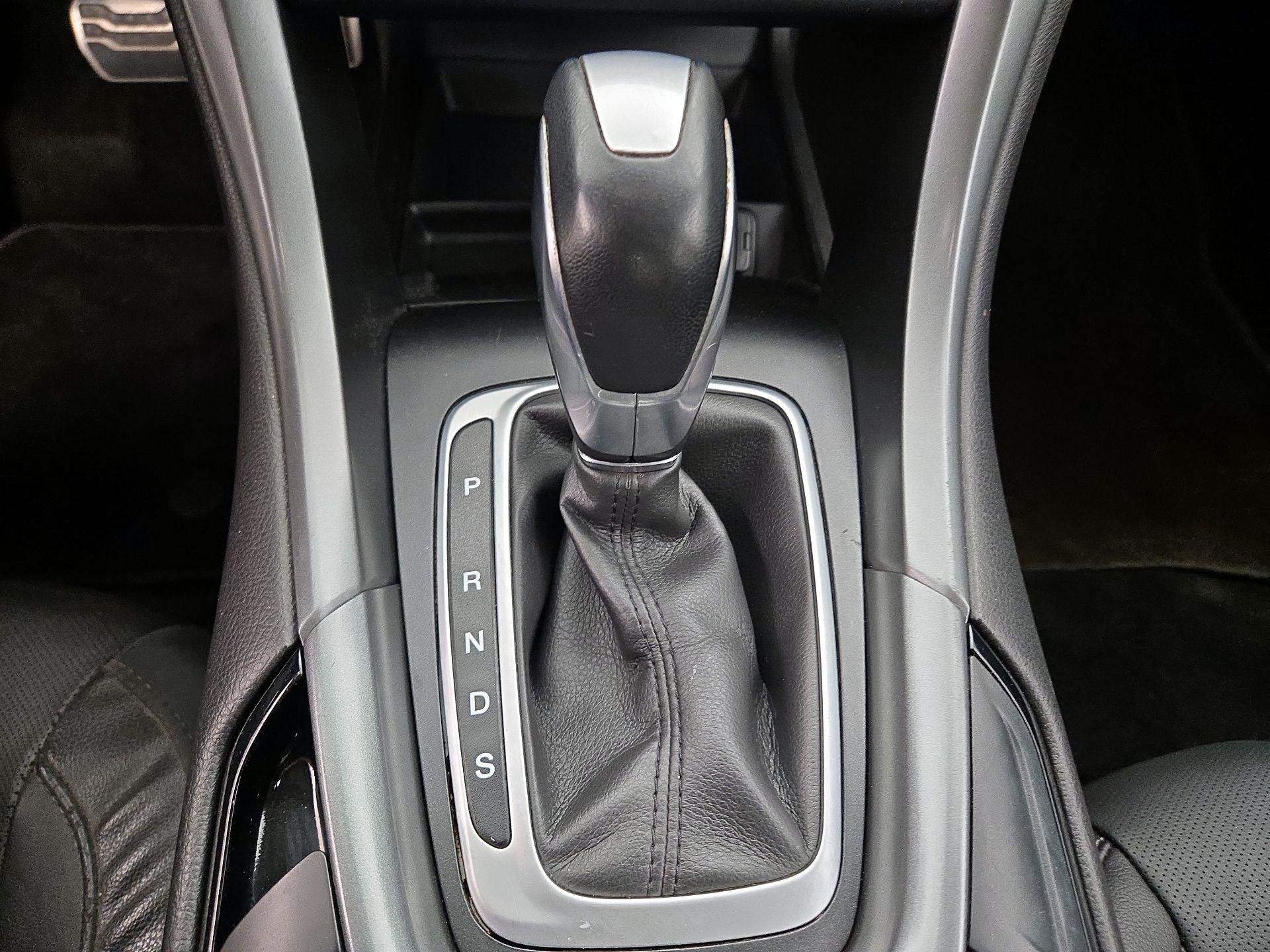 Thumbnail: 2014 Ford Fusion - 17