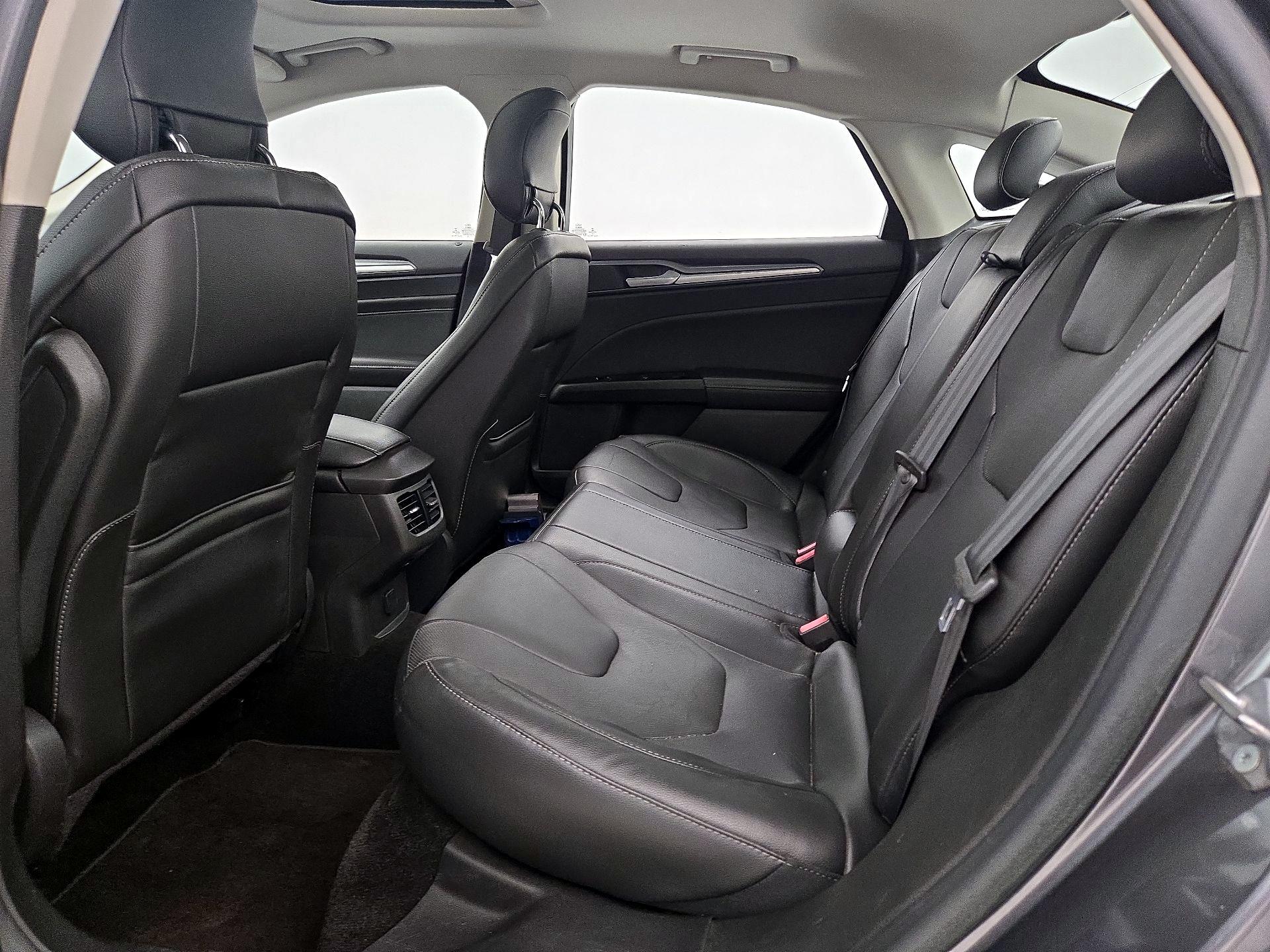 Thumbnail: 2014 Ford Fusion - 20