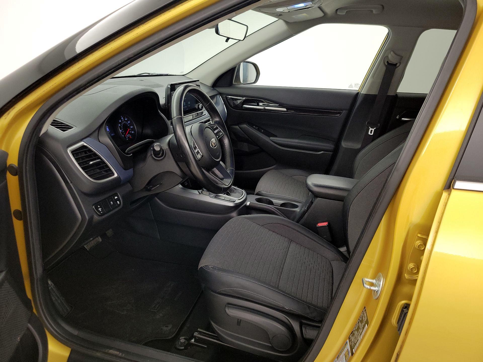 Thumbnail: 2021 Kia Seltos - 11