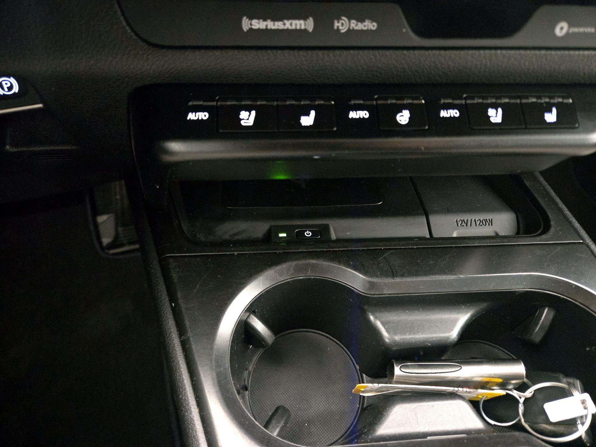 Thumbnail: 2021 Lexus UX - 18