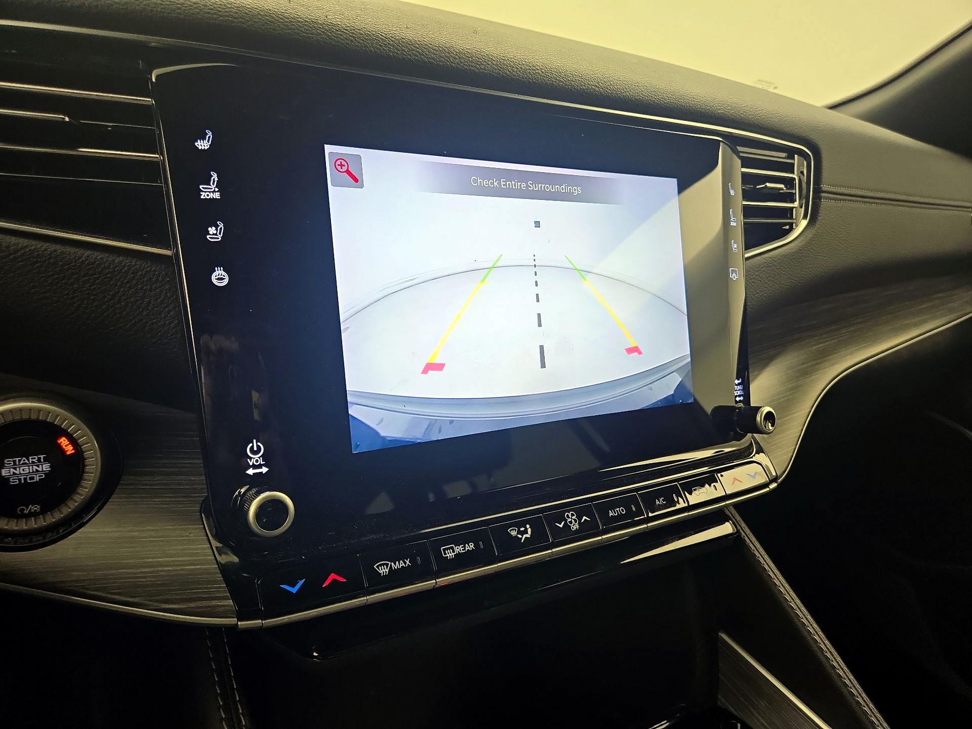 Thumbnail: 2024 Jeep Wagoneer - 15