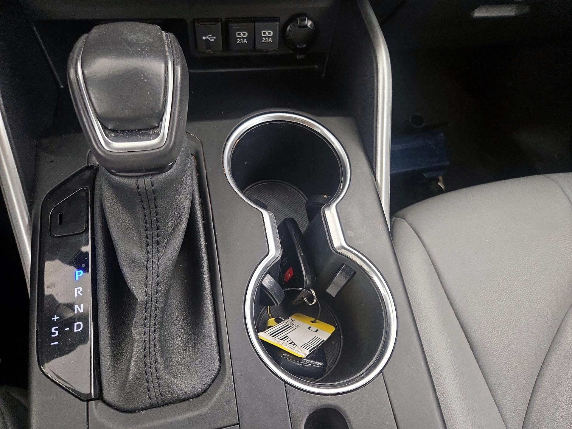 Thumbnail: 2021 Toyota Highlander - 17