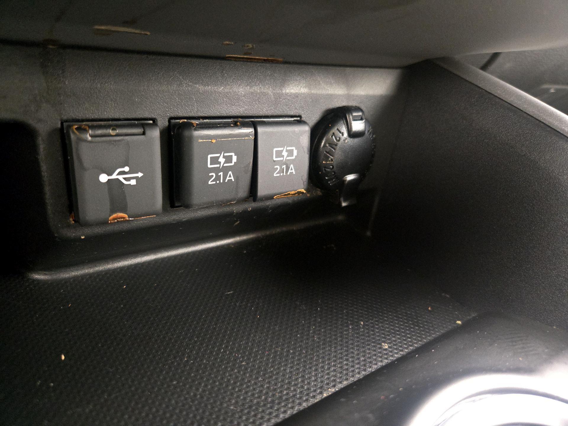 Thumbnail: 2021 Toyota Highlander - 18