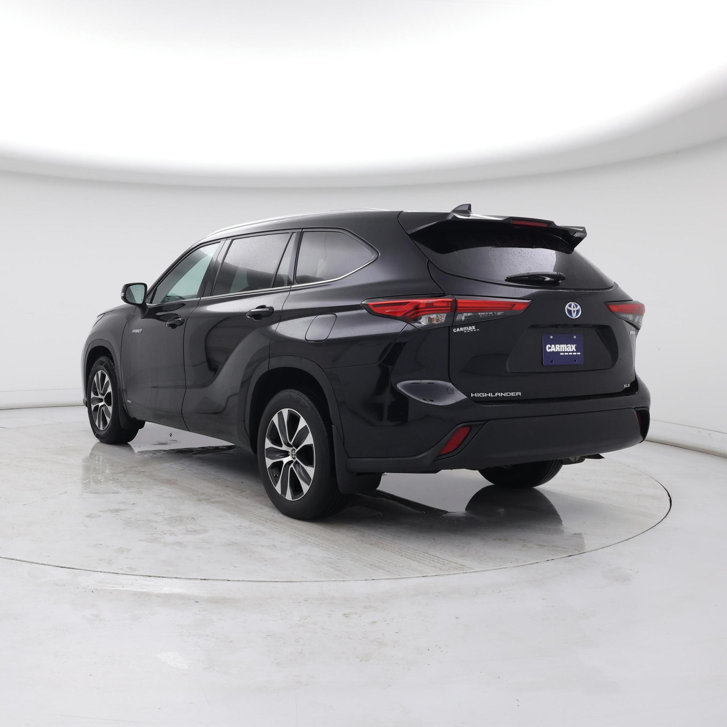 Thumbnail: 2021 Toyota Highlander - 2