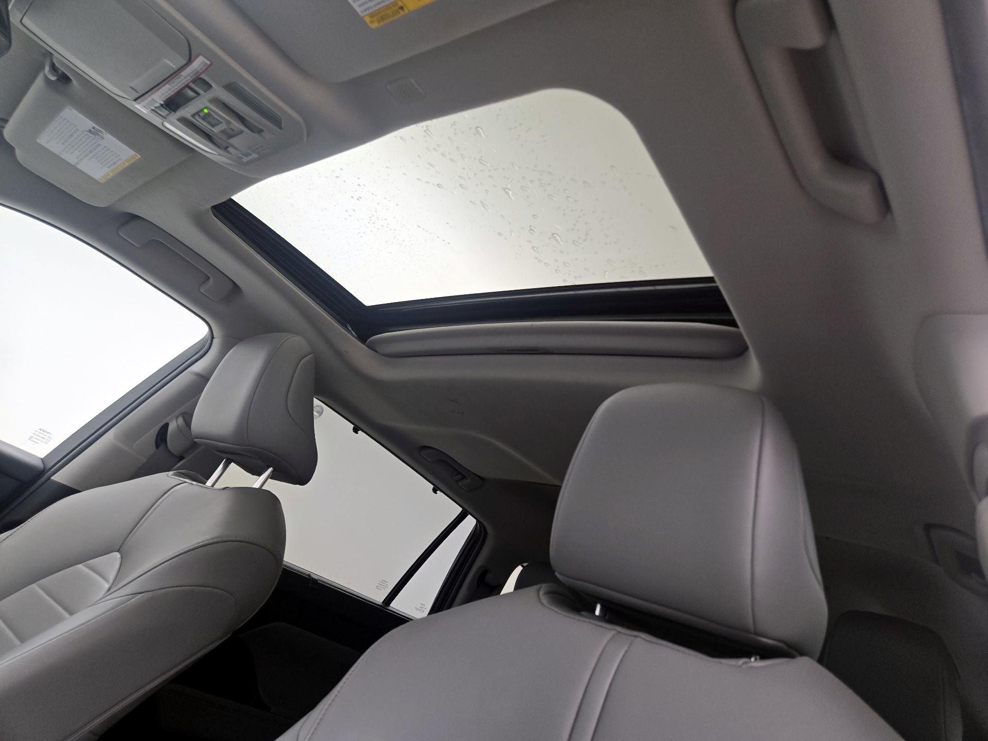 Thumbnail: 2021 Toyota Highlander - 19