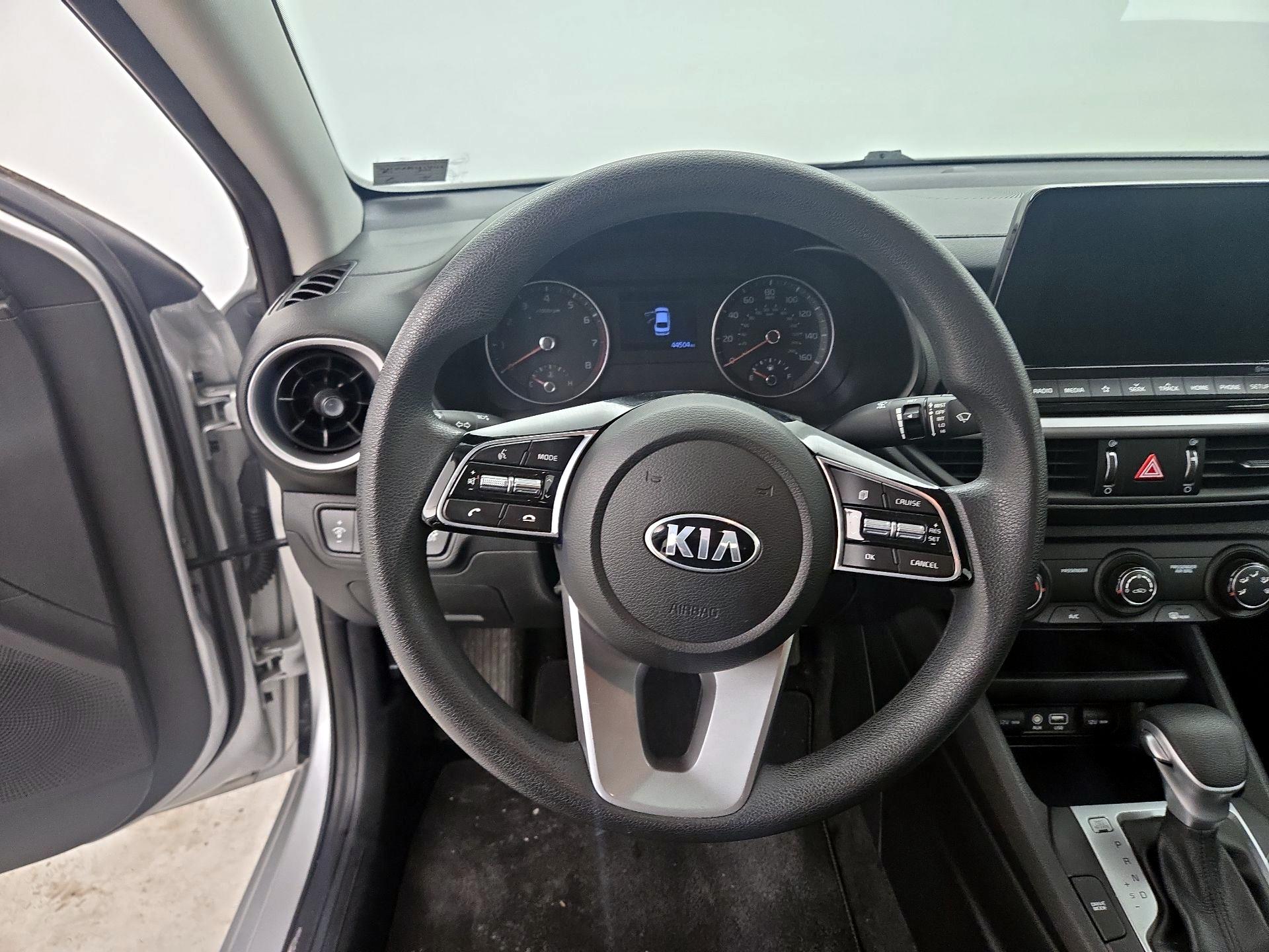 Thumbnail: 2020 Kia Forte - 10