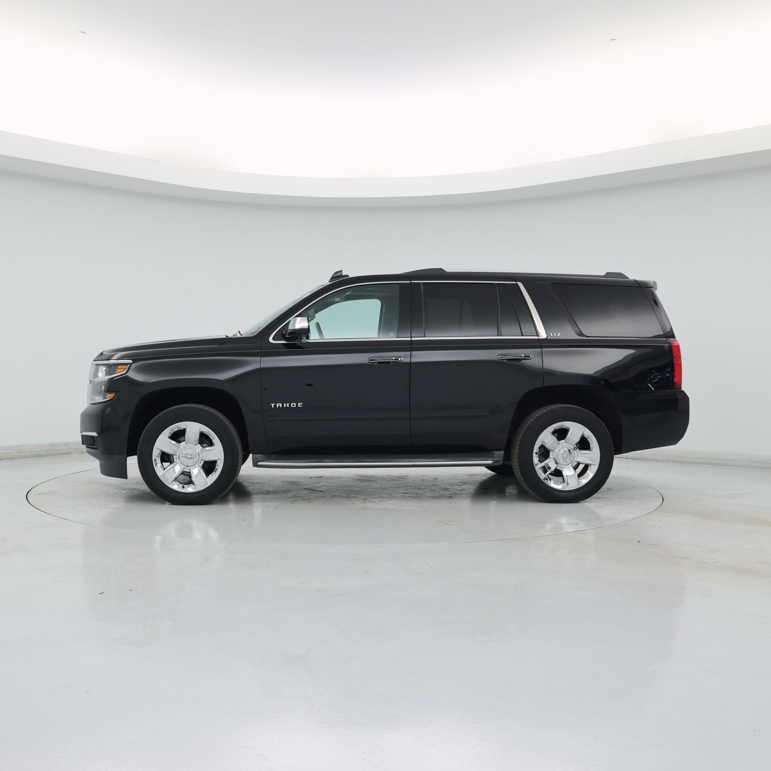 Thumbnail: 2015 Chevrolet Tahoe - 3