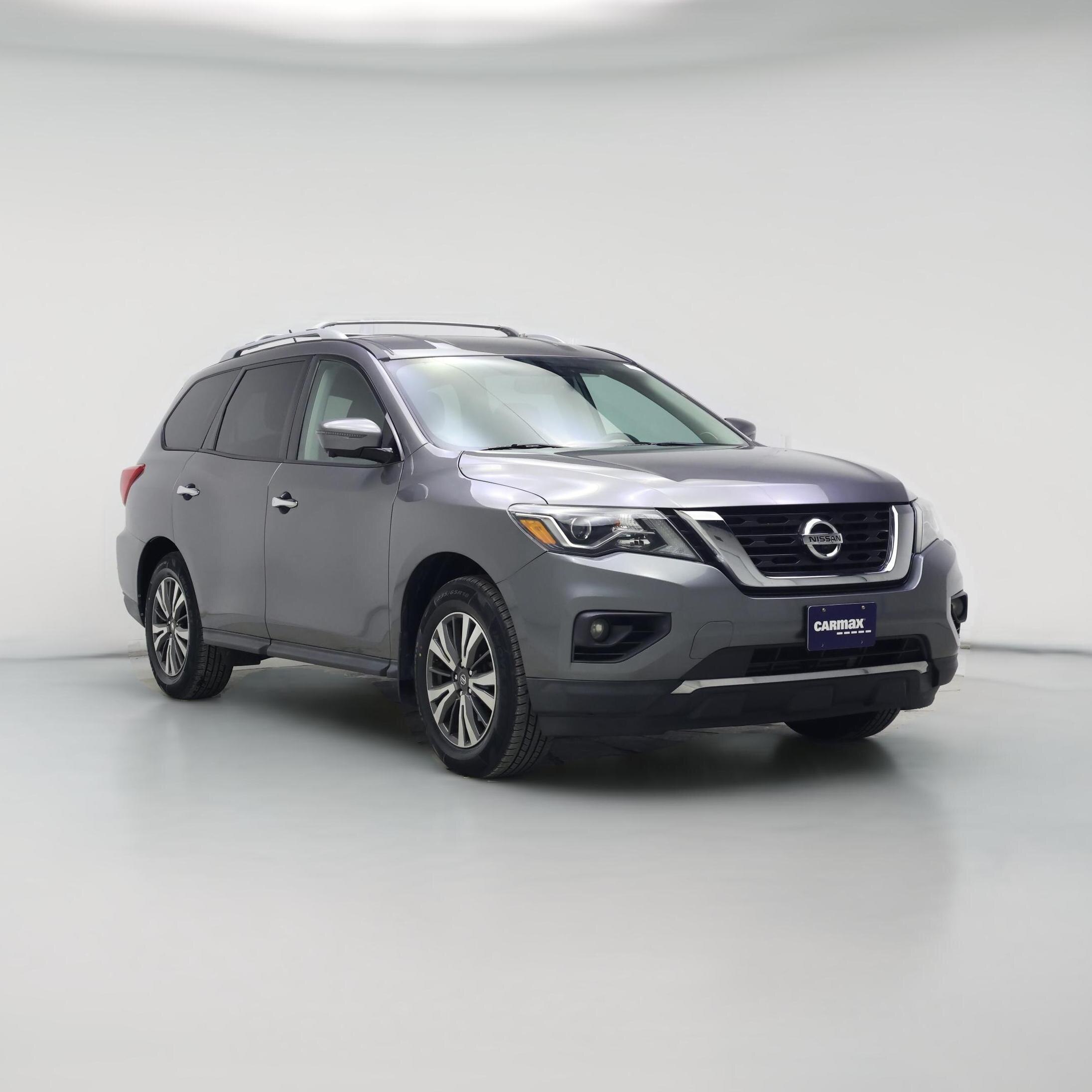 Thumbnail: 2017 Nissan Pathfinder - 1