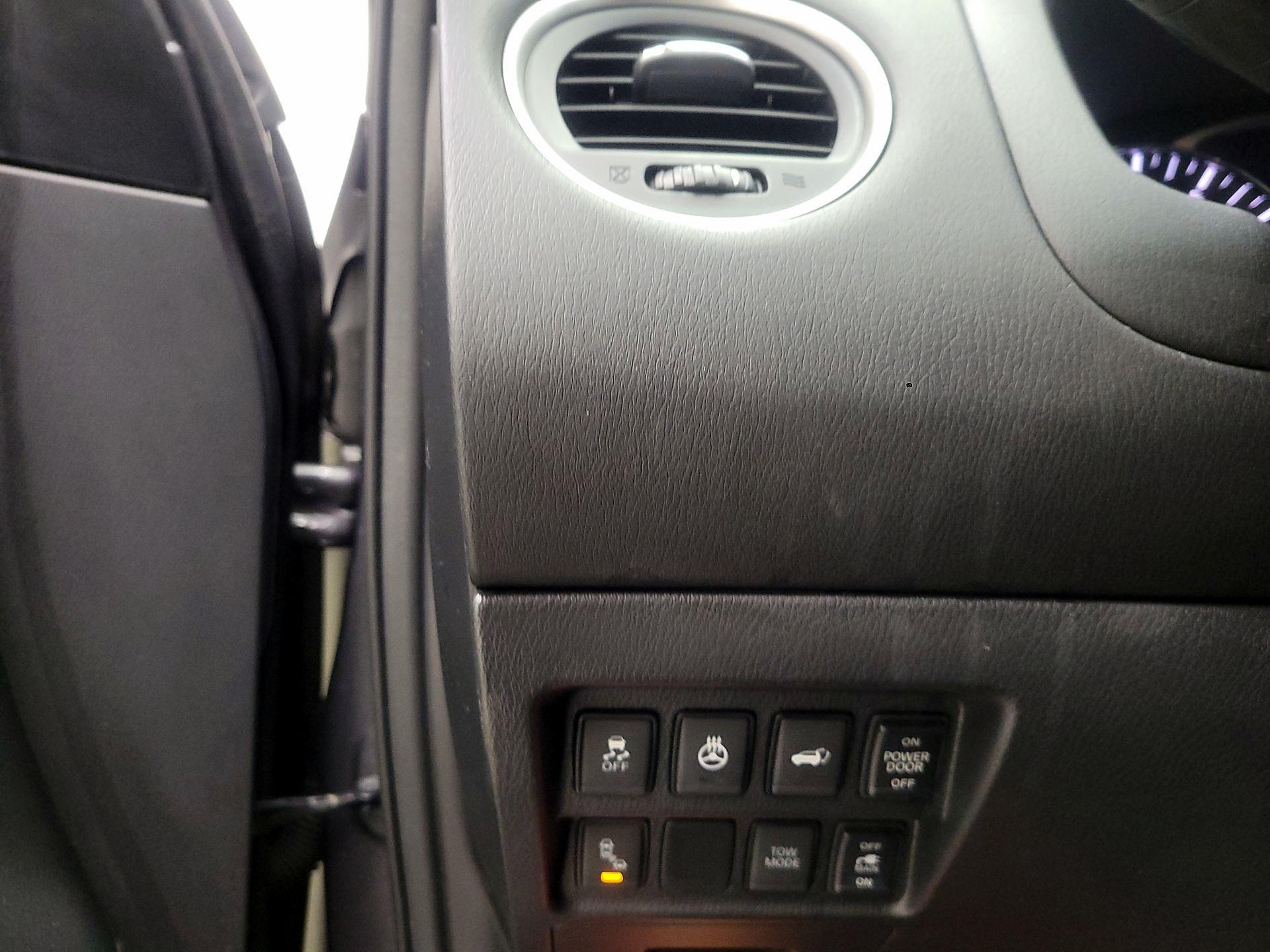 Thumbnail: 2017 Nissan Pathfinder - 13