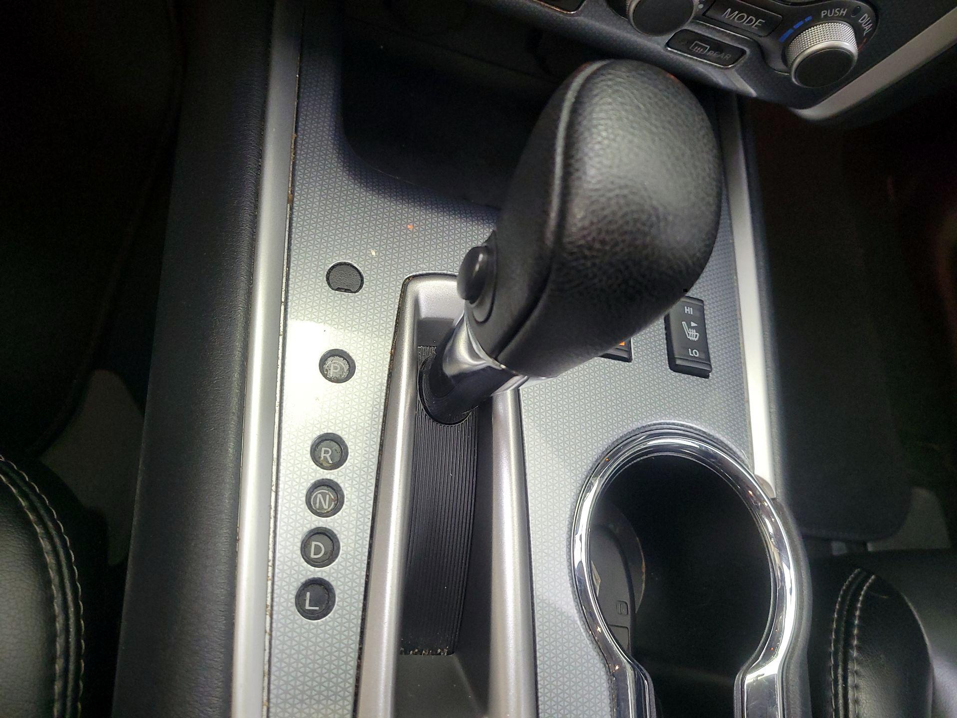 Thumbnail: 2017 Nissan Pathfinder - 17