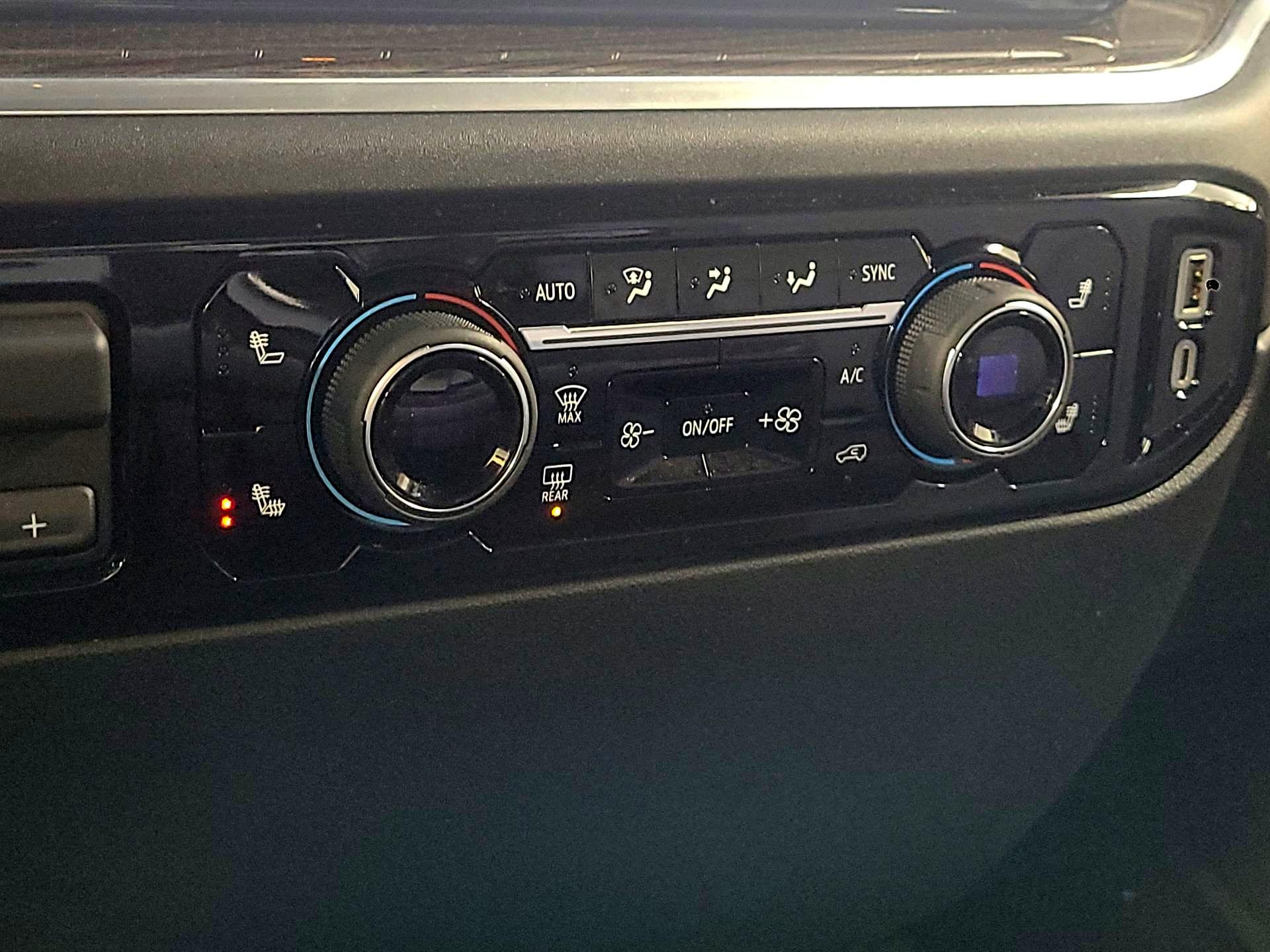 Thumbnail: 2025 Chevrolet Silverado 1500 - 15