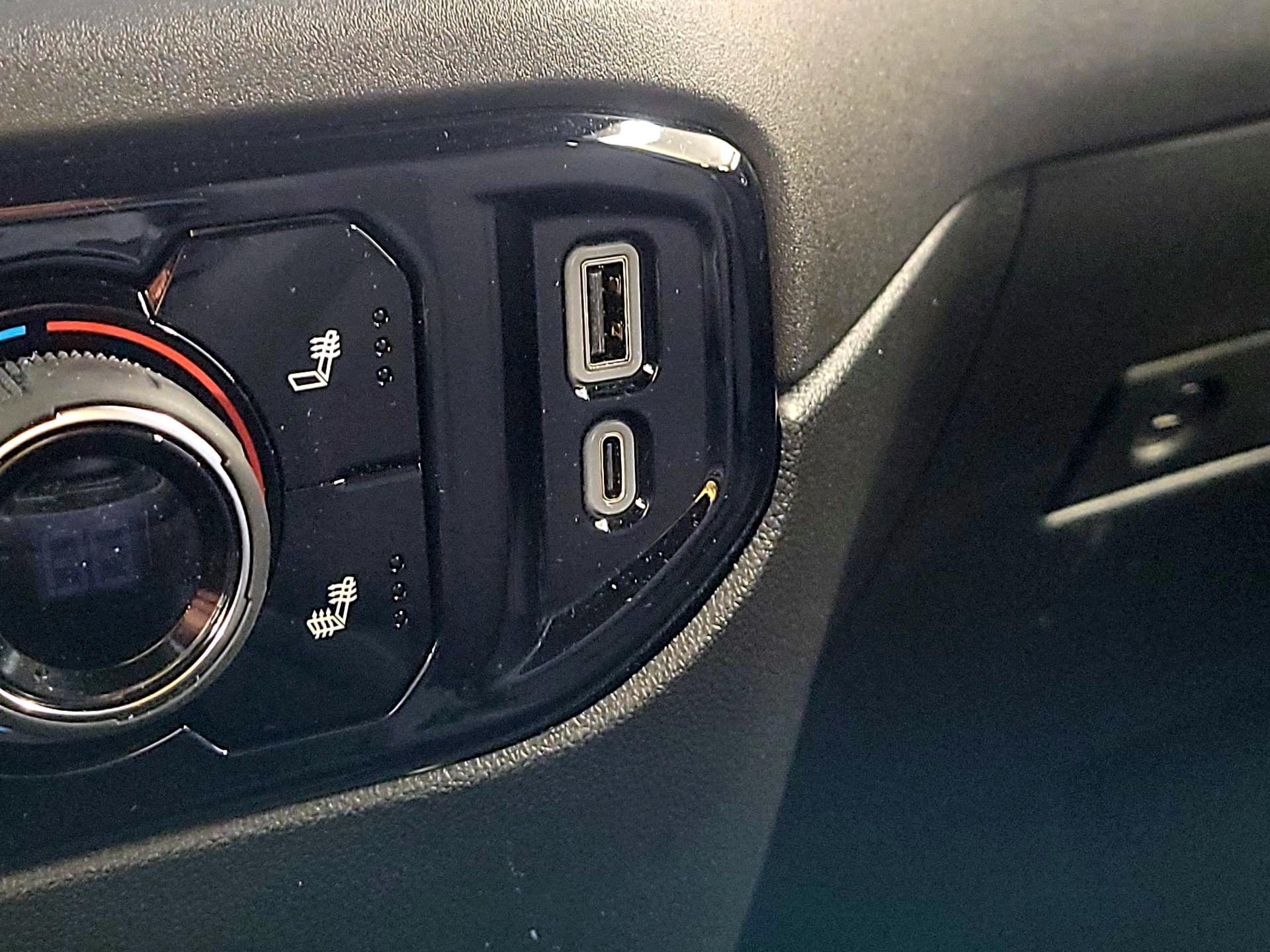 Thumbnail: 2025 Chevrolet Silverado 1500 - 17