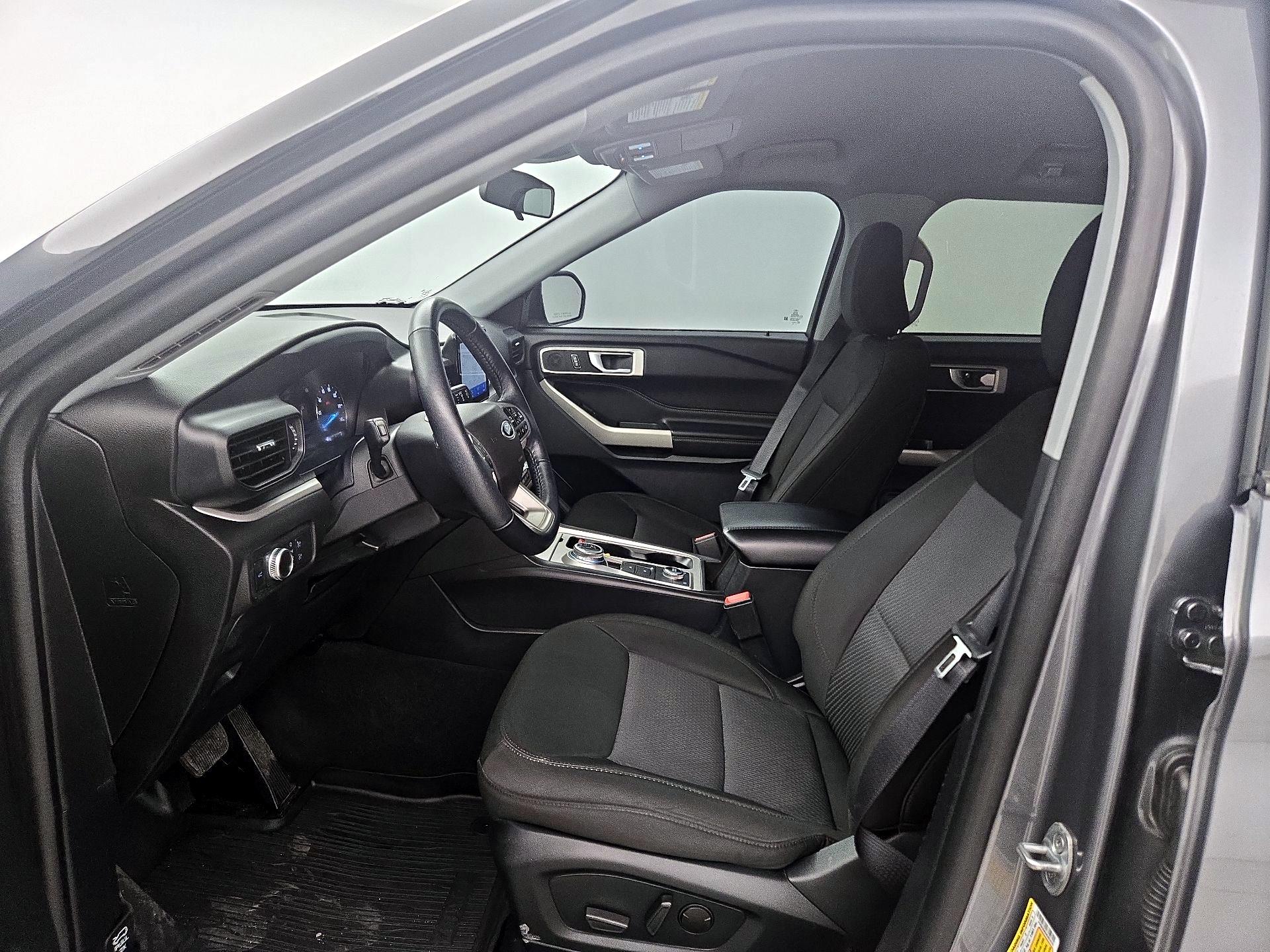 Thumbnail: 2022 Ford Explorer - 11