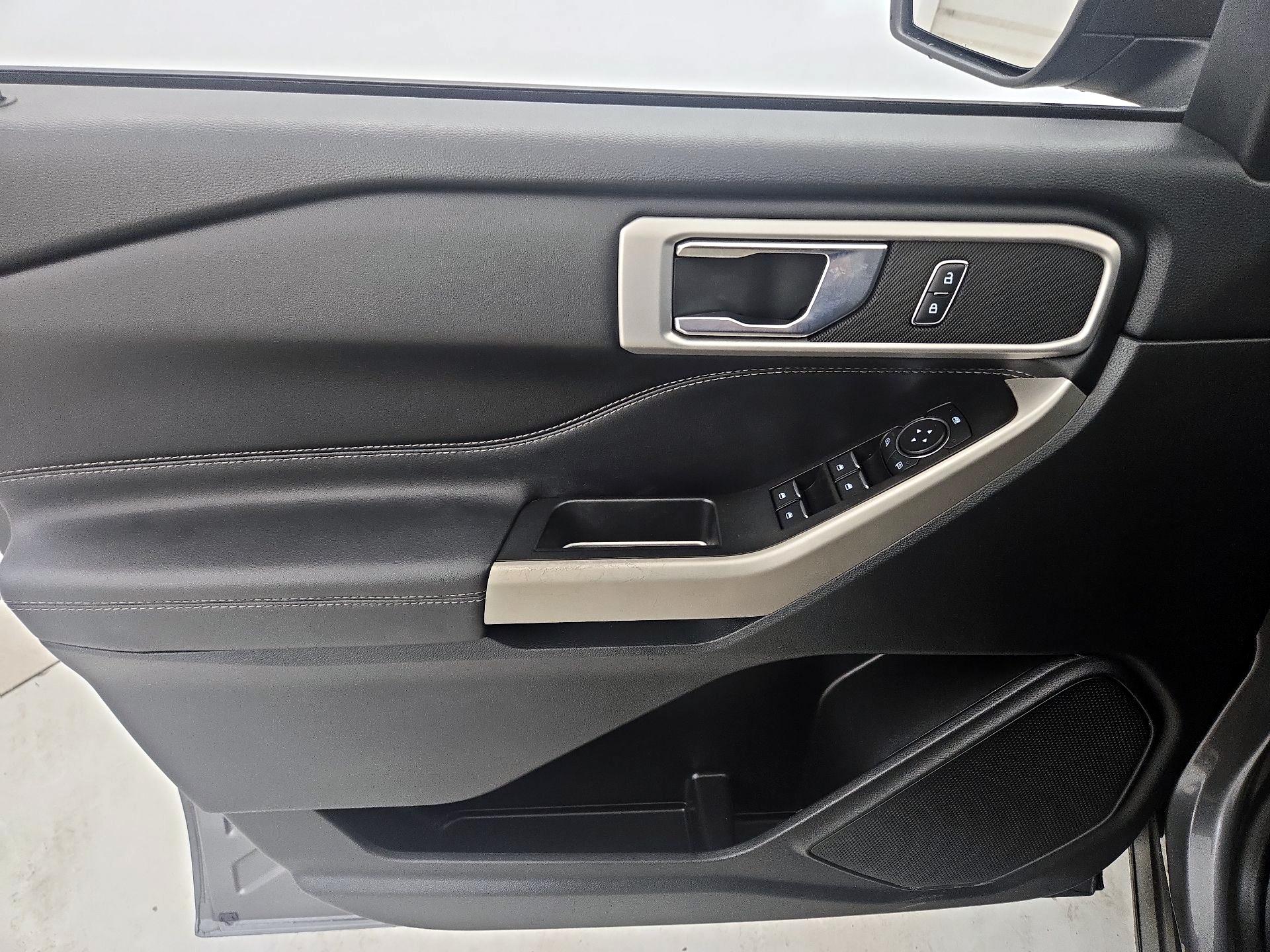 Thumbnail: 2022 Ford Explorer - 12