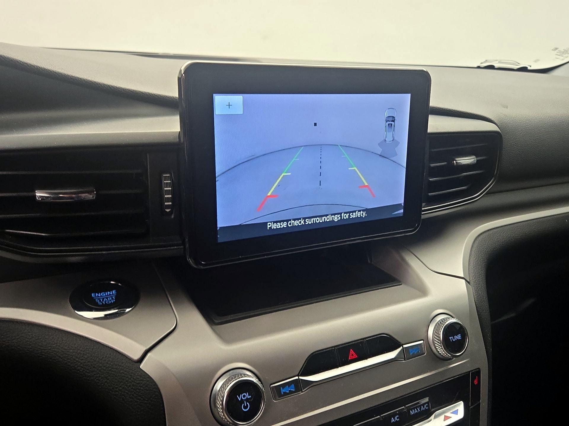 Thumbnail: 2022 Ford Explorer - 14