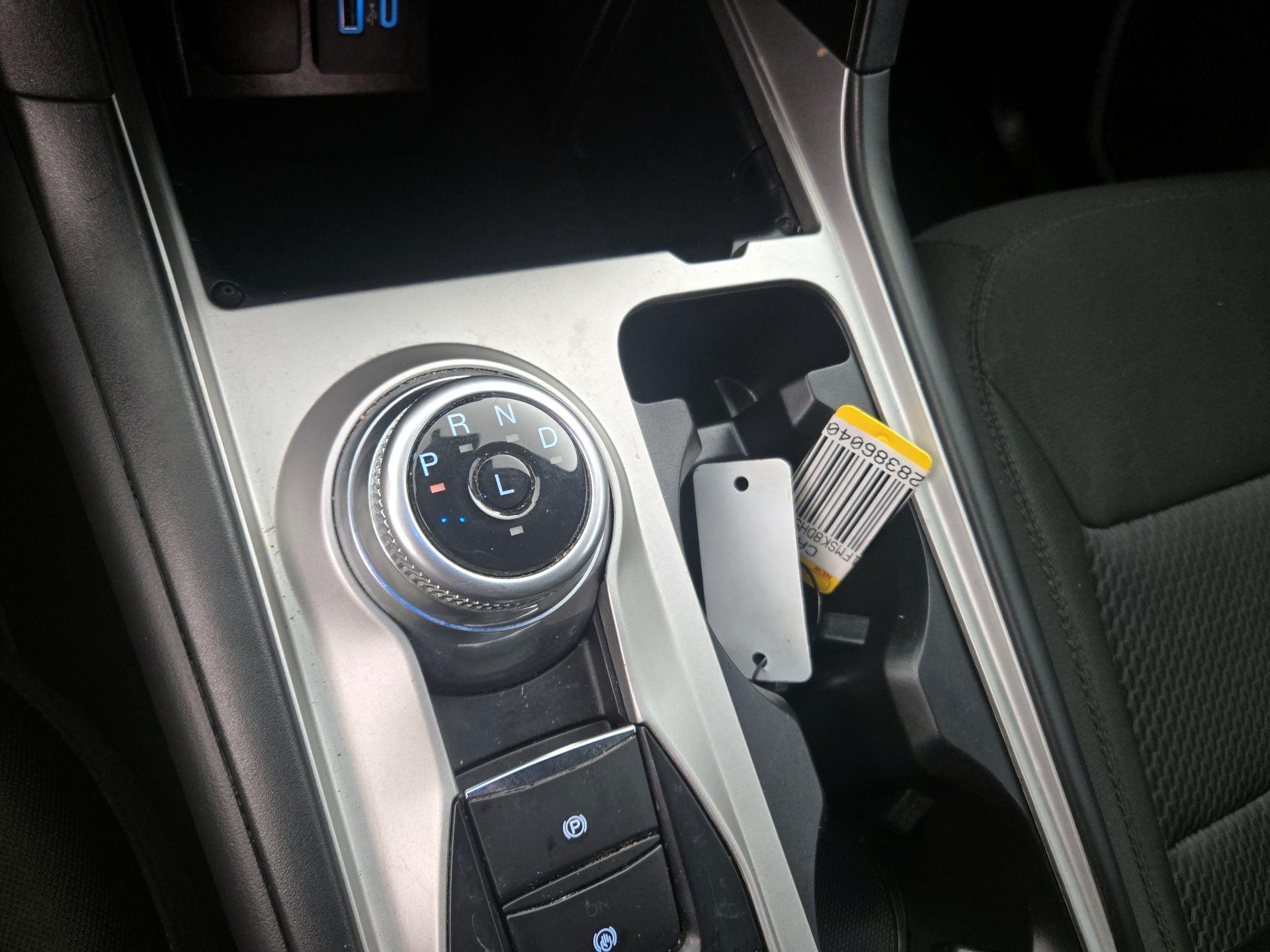 Thumbnail: 2022 Ford Explorer - 17