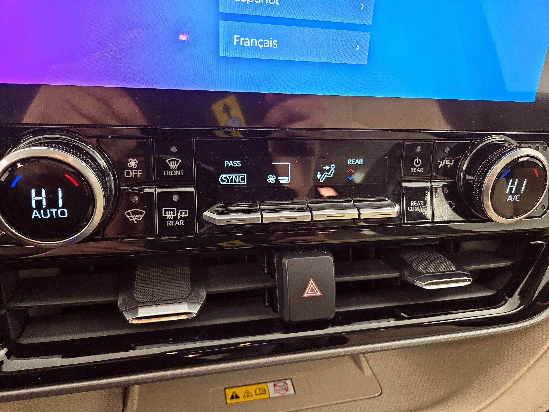 Thumbnail: 2024 Toyota Highlander - 16