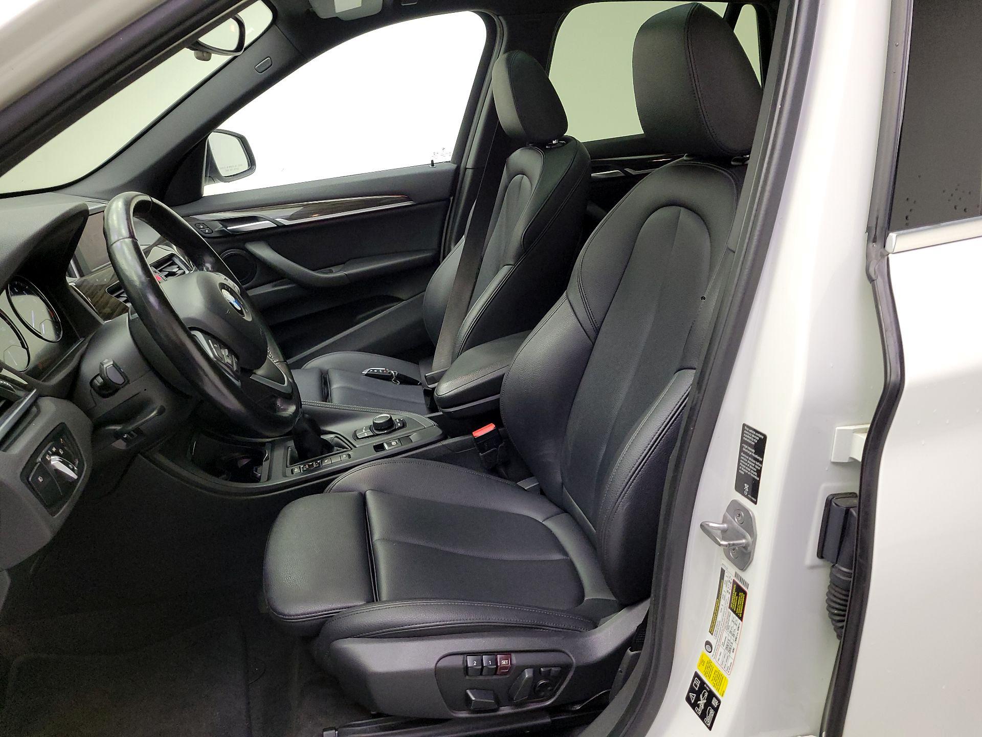 Thumbnail: 2018 BMW X1 - 11