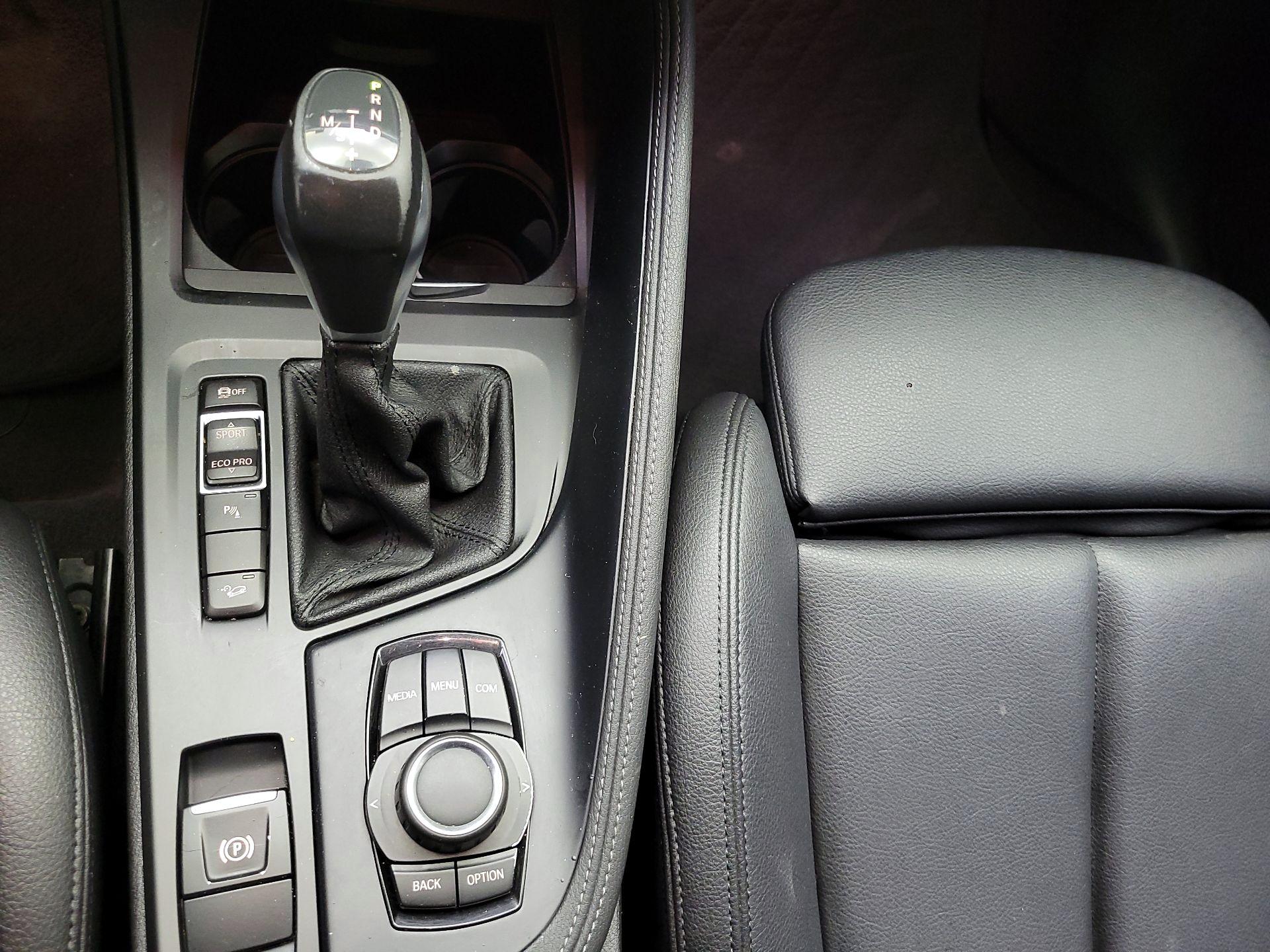 Thumbnail: 2018 BMW X1 - 17