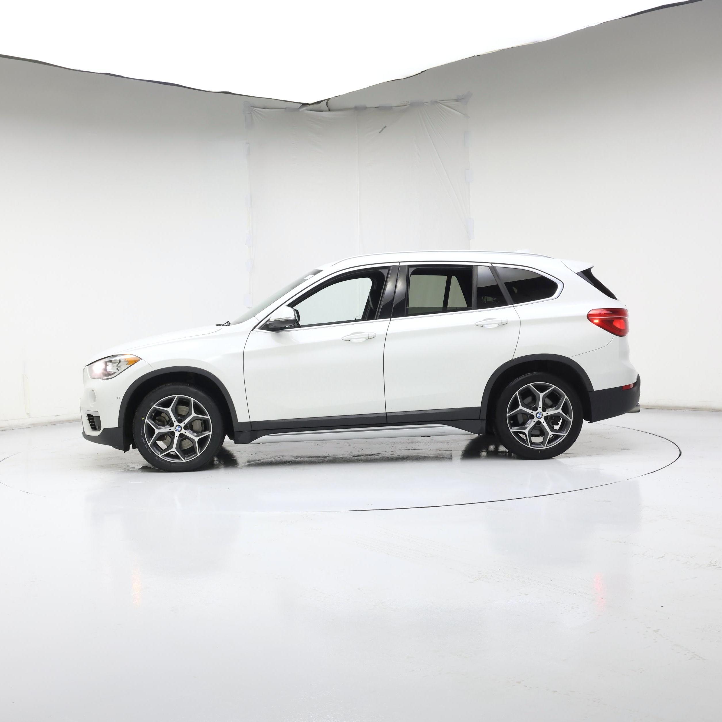 Thumbnail: 2018 BMW X1 - 3