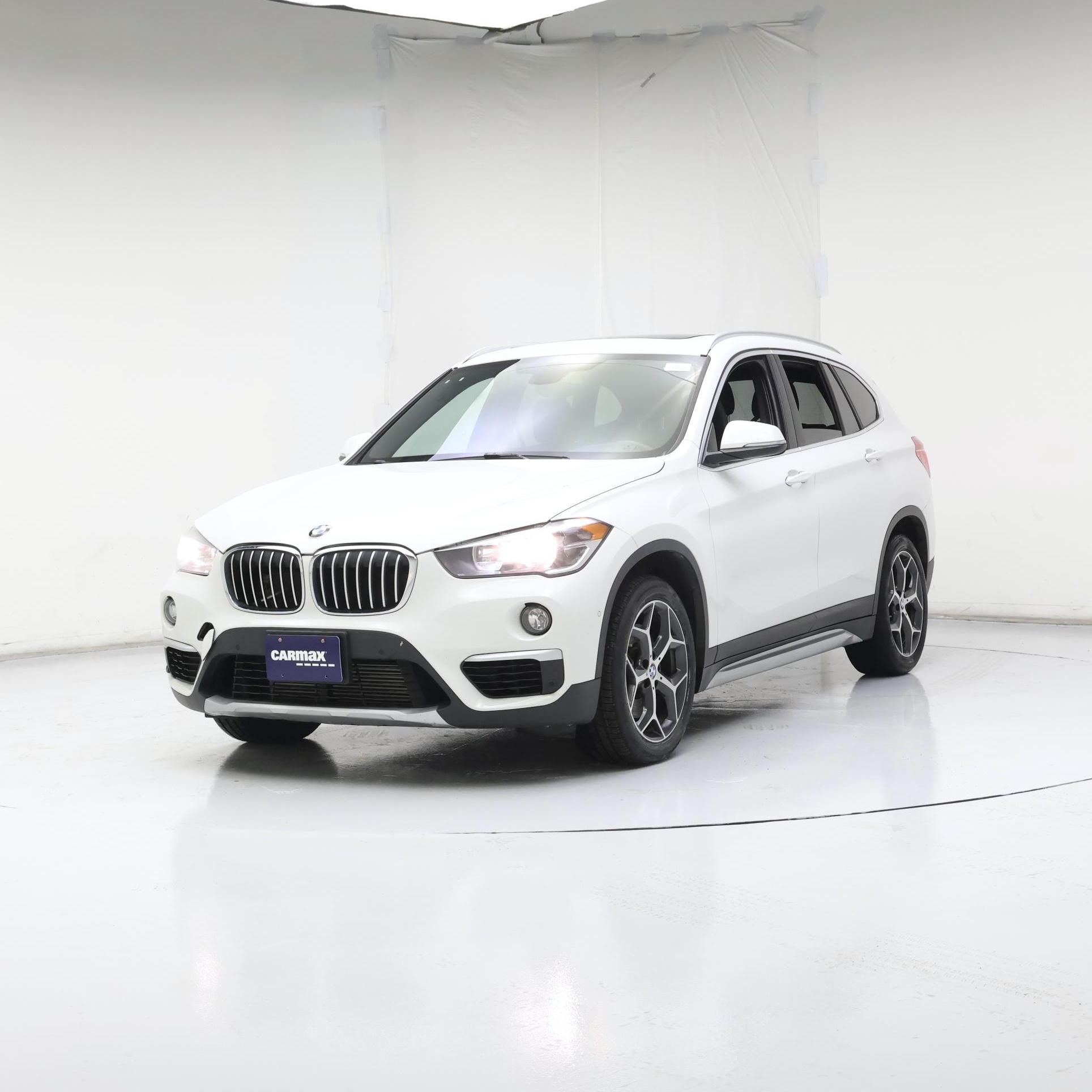 Thumbnail: 2018 BMW X1 - 4