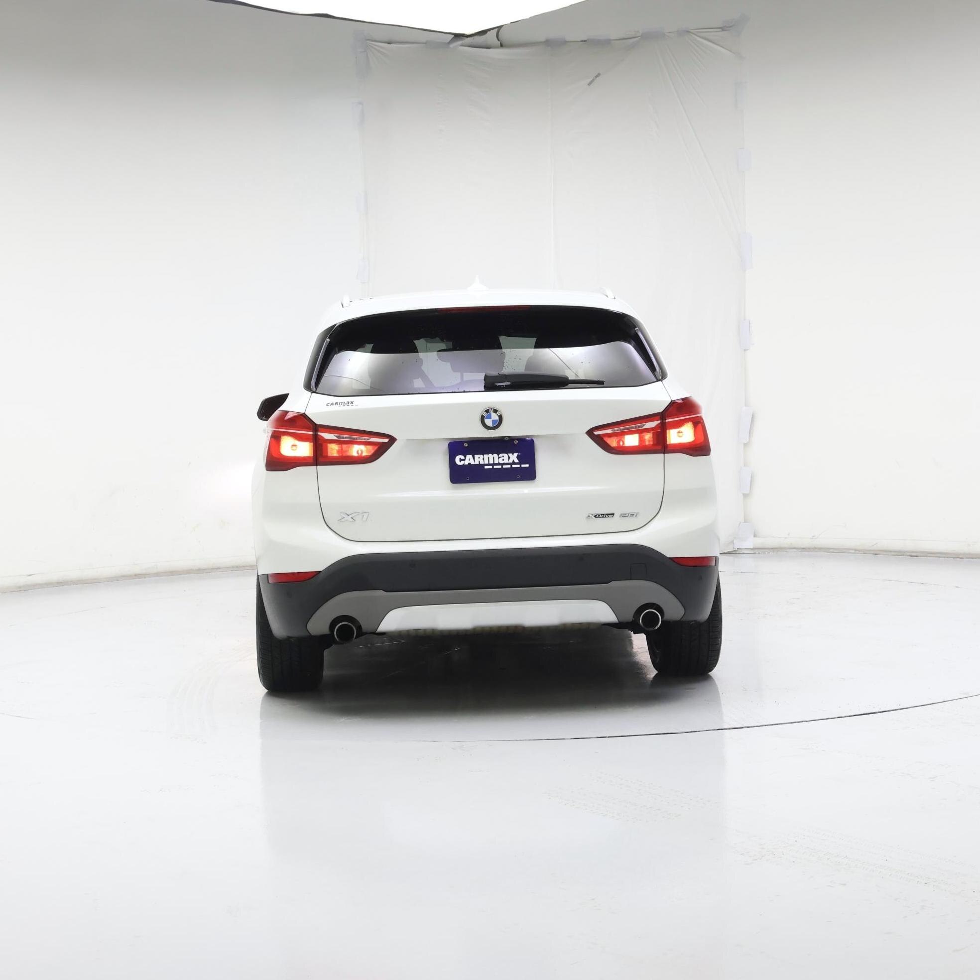 Thumbnail: 2018 BMW X1 - 6