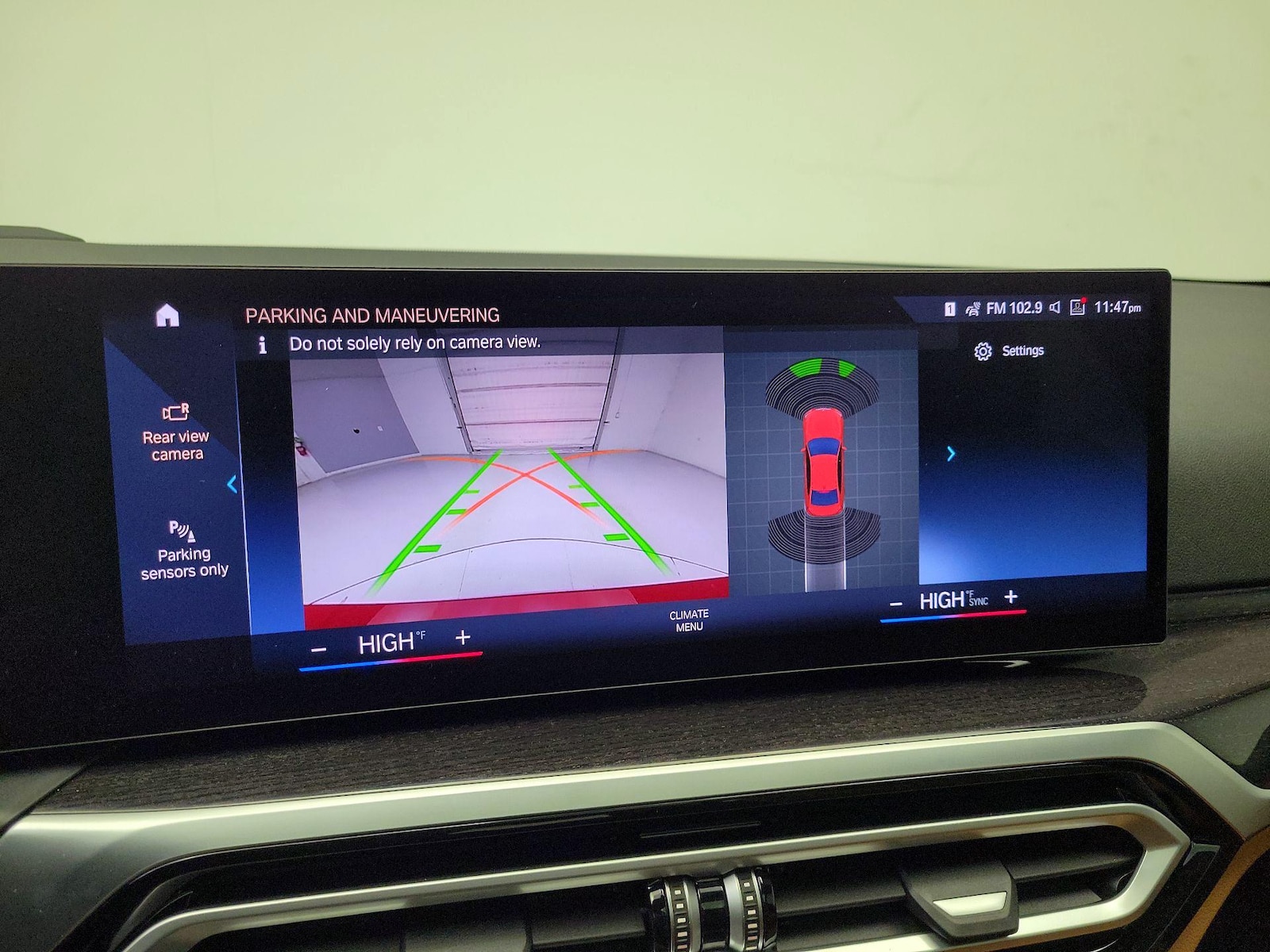 2024 BMW 3 Series 330i - Photo 16