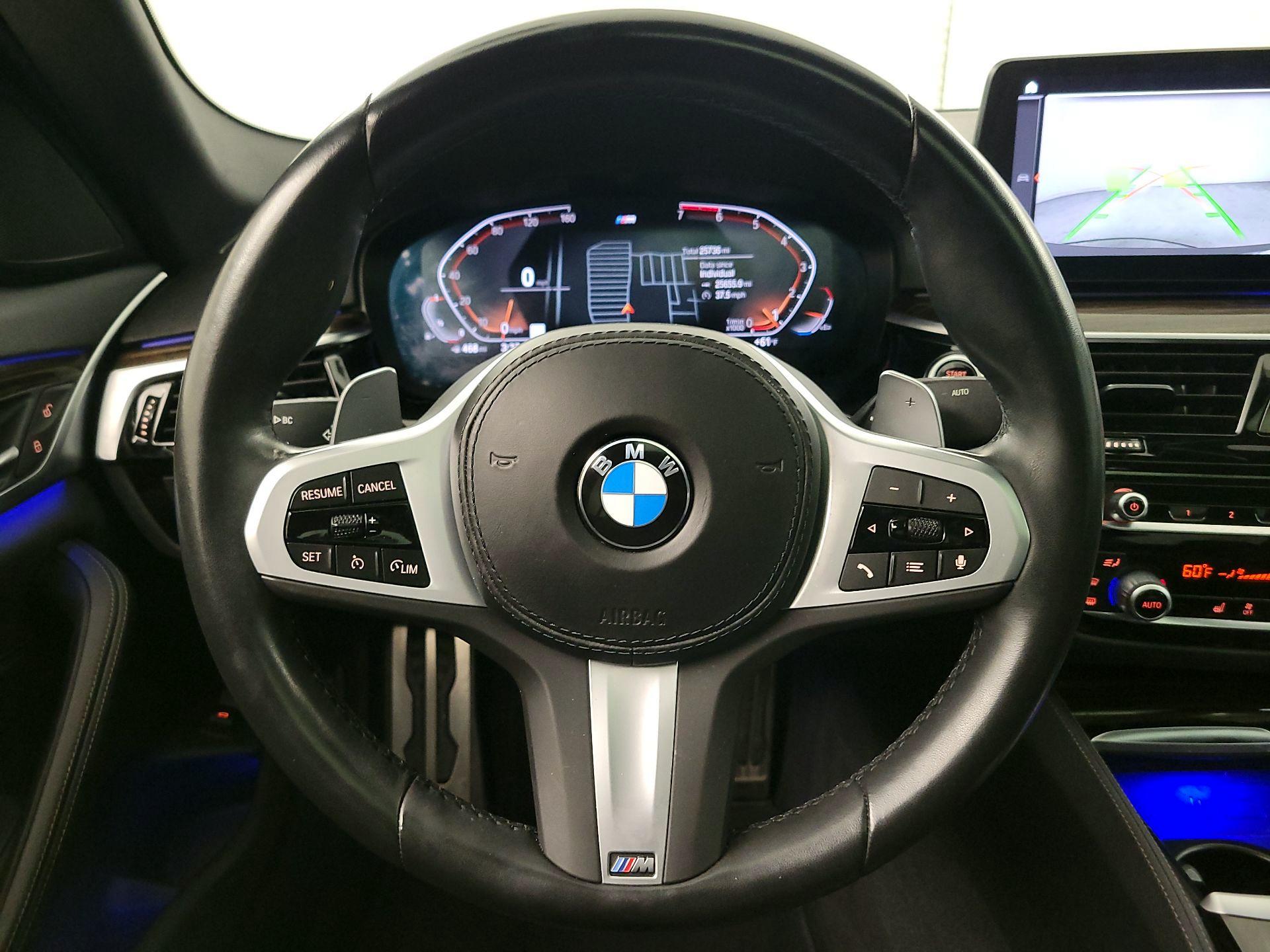 Thumbnail: 2023 BMW 5 Series - 10