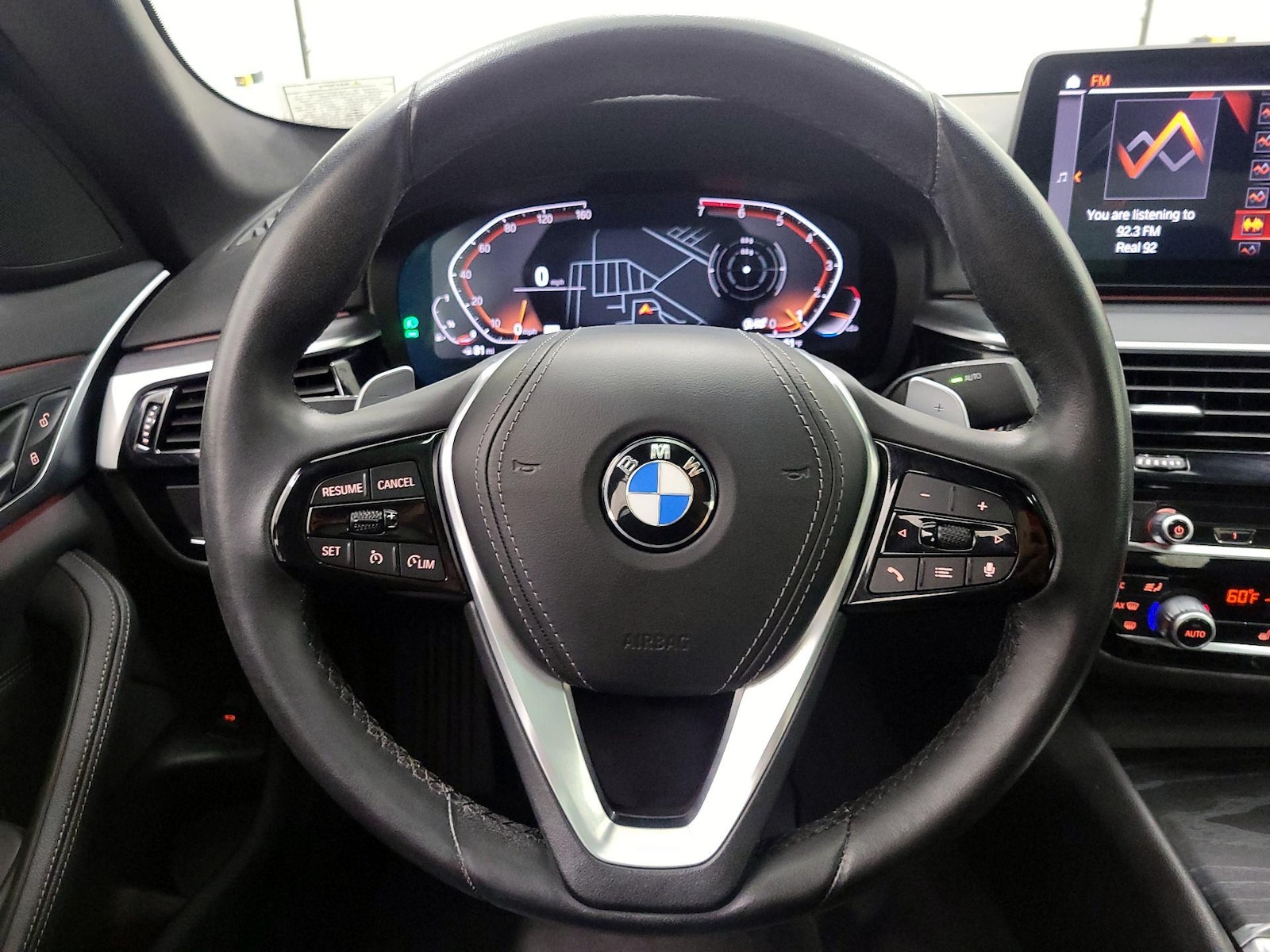 2022 BMW 5 Series 530i - Photo 11