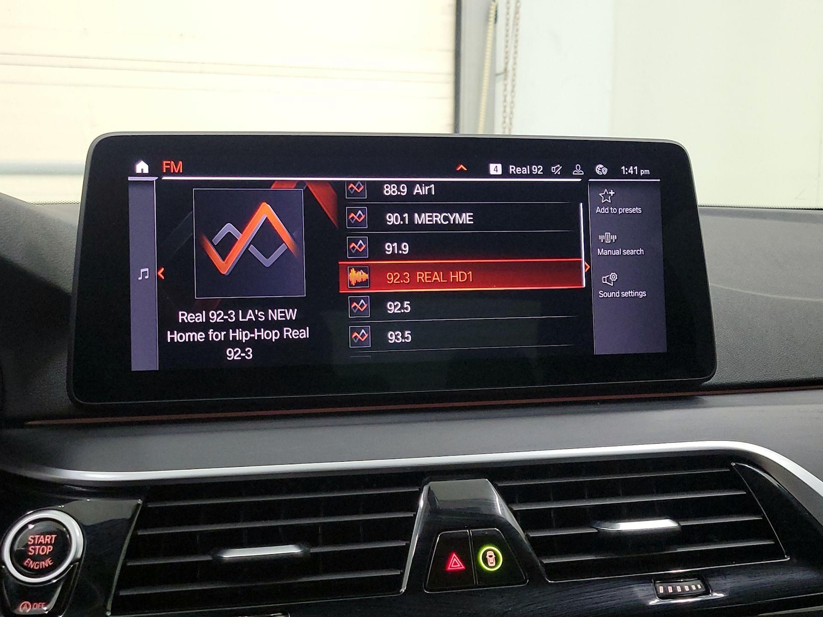 2022 BMW 5 Series 530i - Photo 17