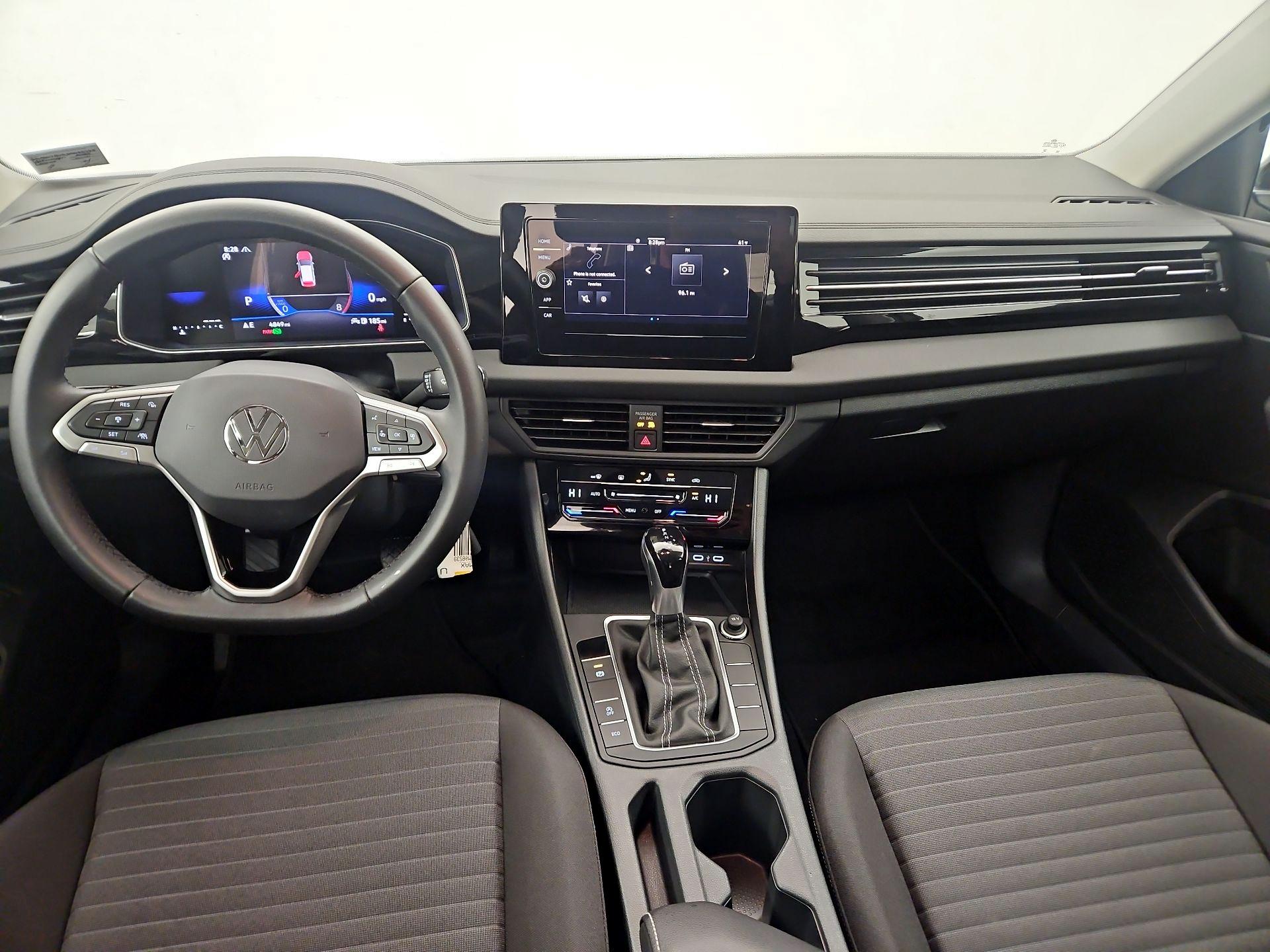 Thumbnail: 2025 Volkswagen Jetta - 9