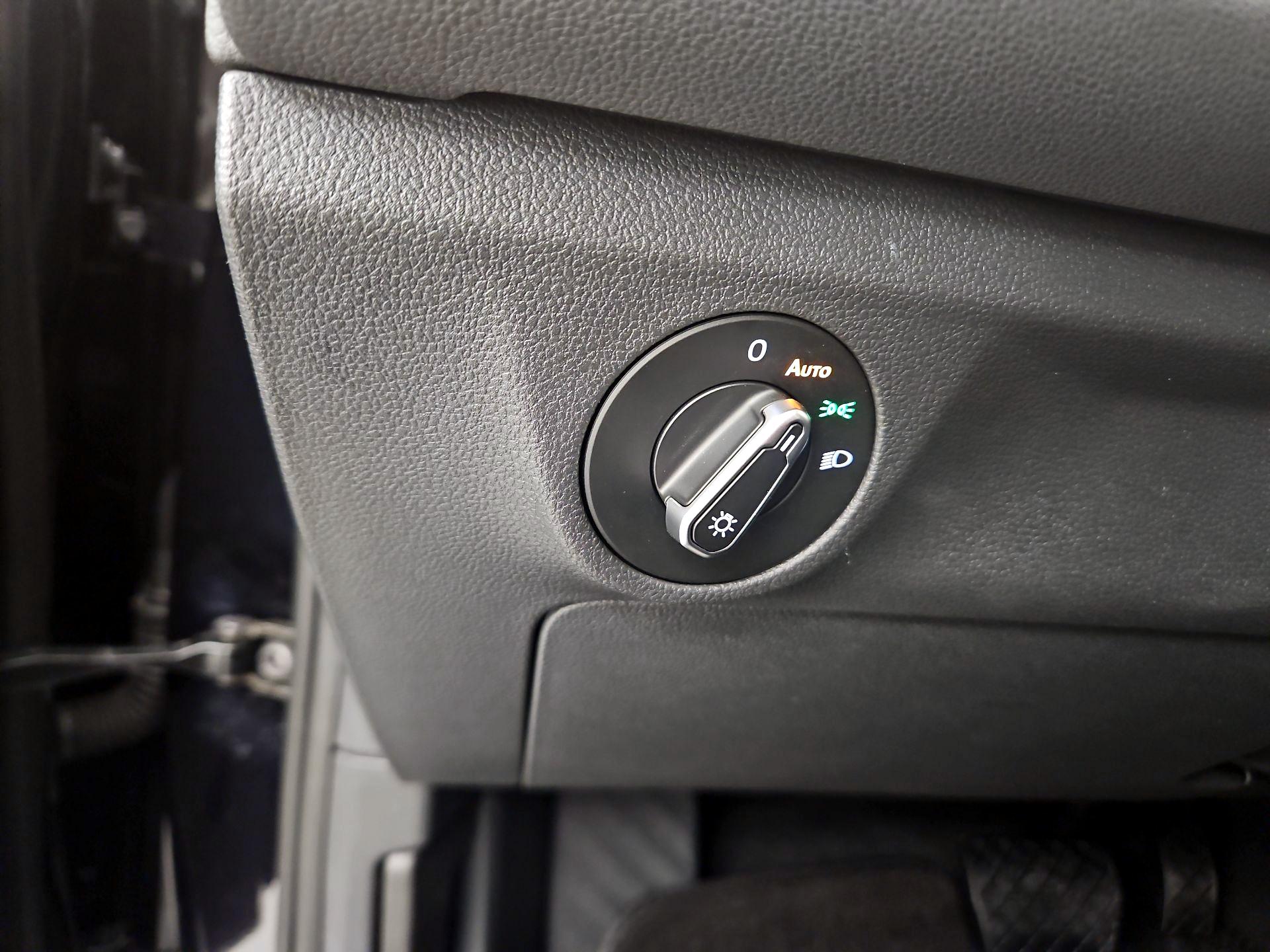 Thumbnail: 2025 Volkswagen Jetta - 13