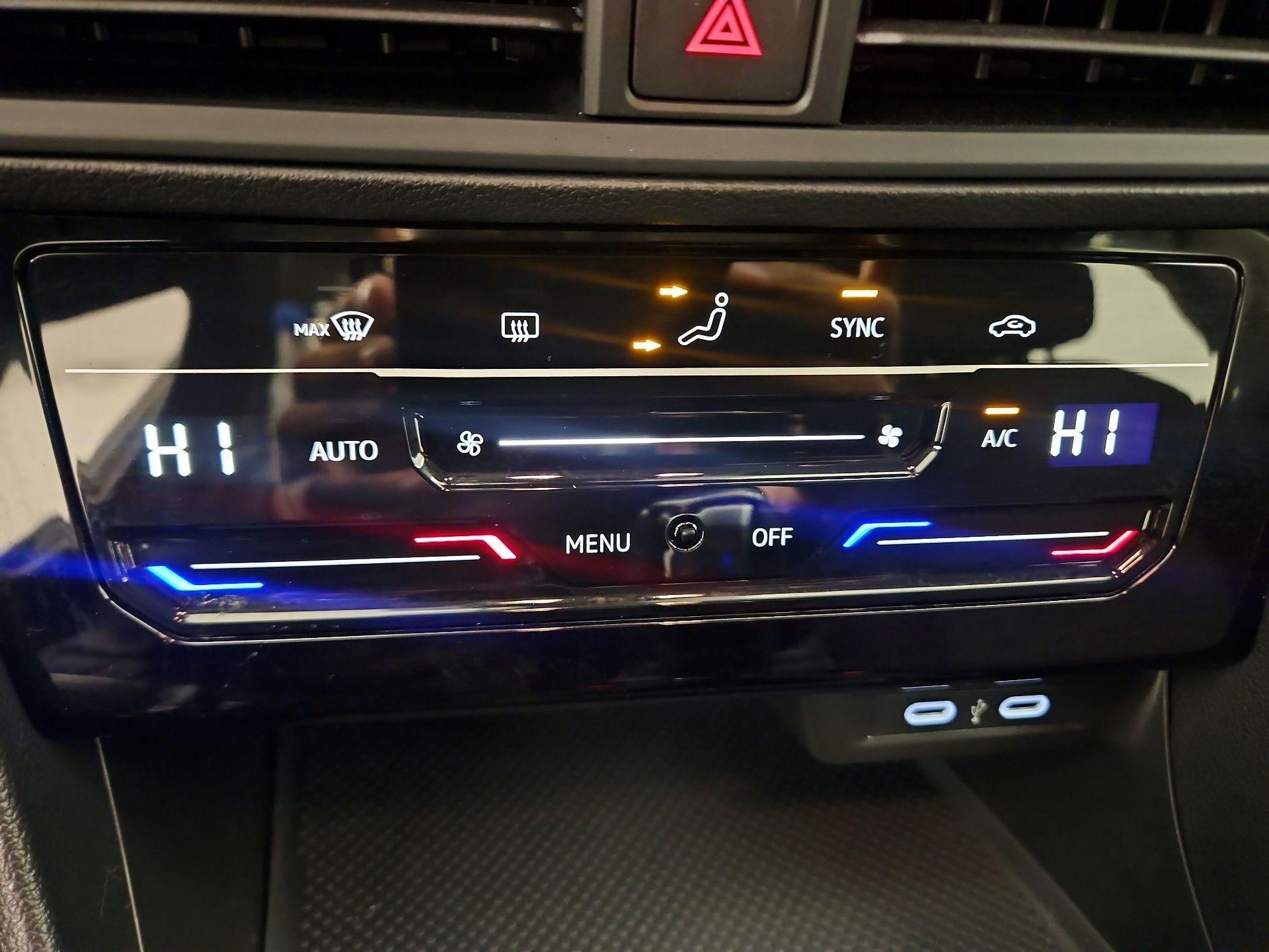 Thumbnail: 2025 Volkswagen Jetta - 16