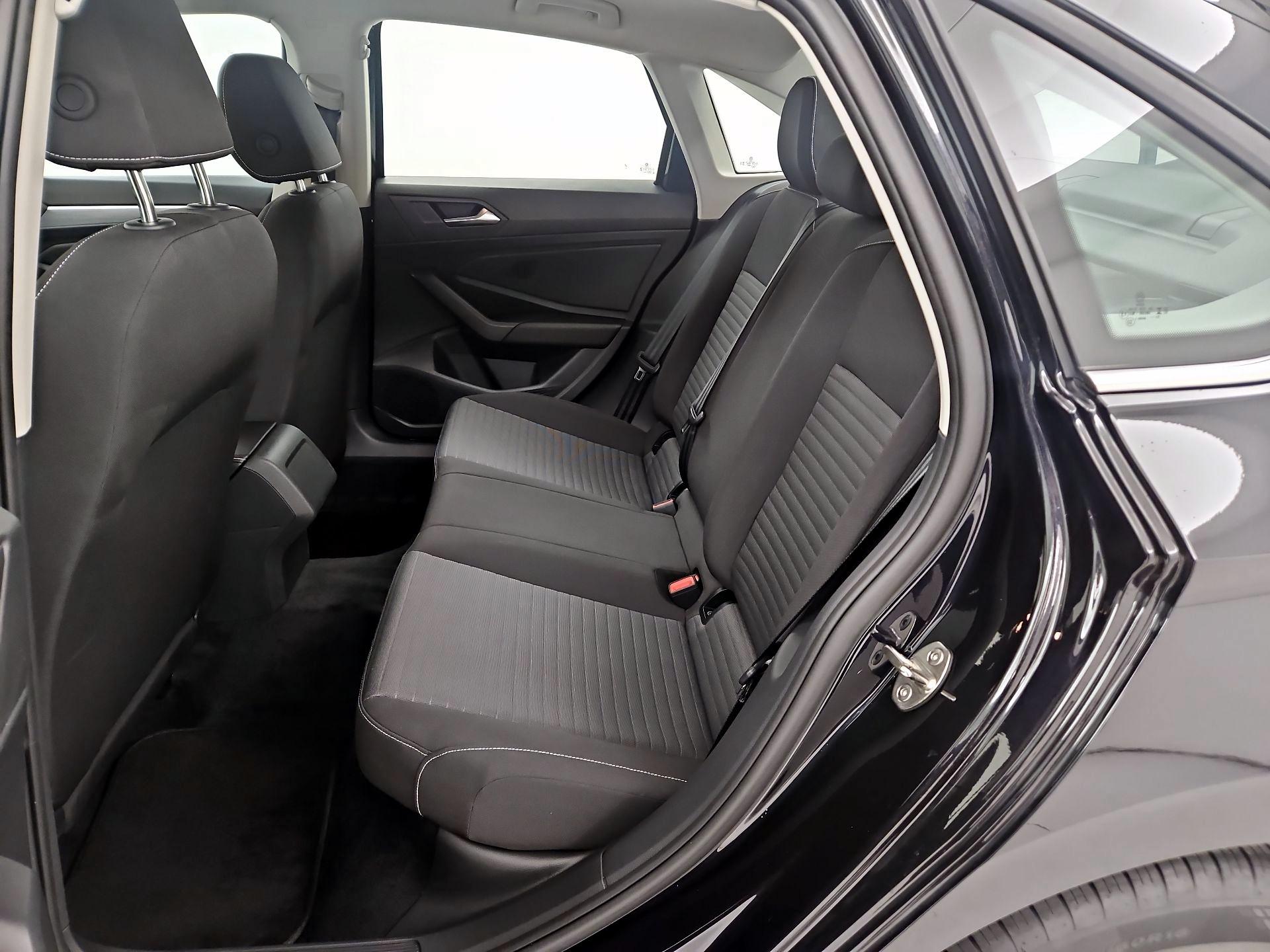 Thumbnail: 2025 Volkswagen Jetta - 19