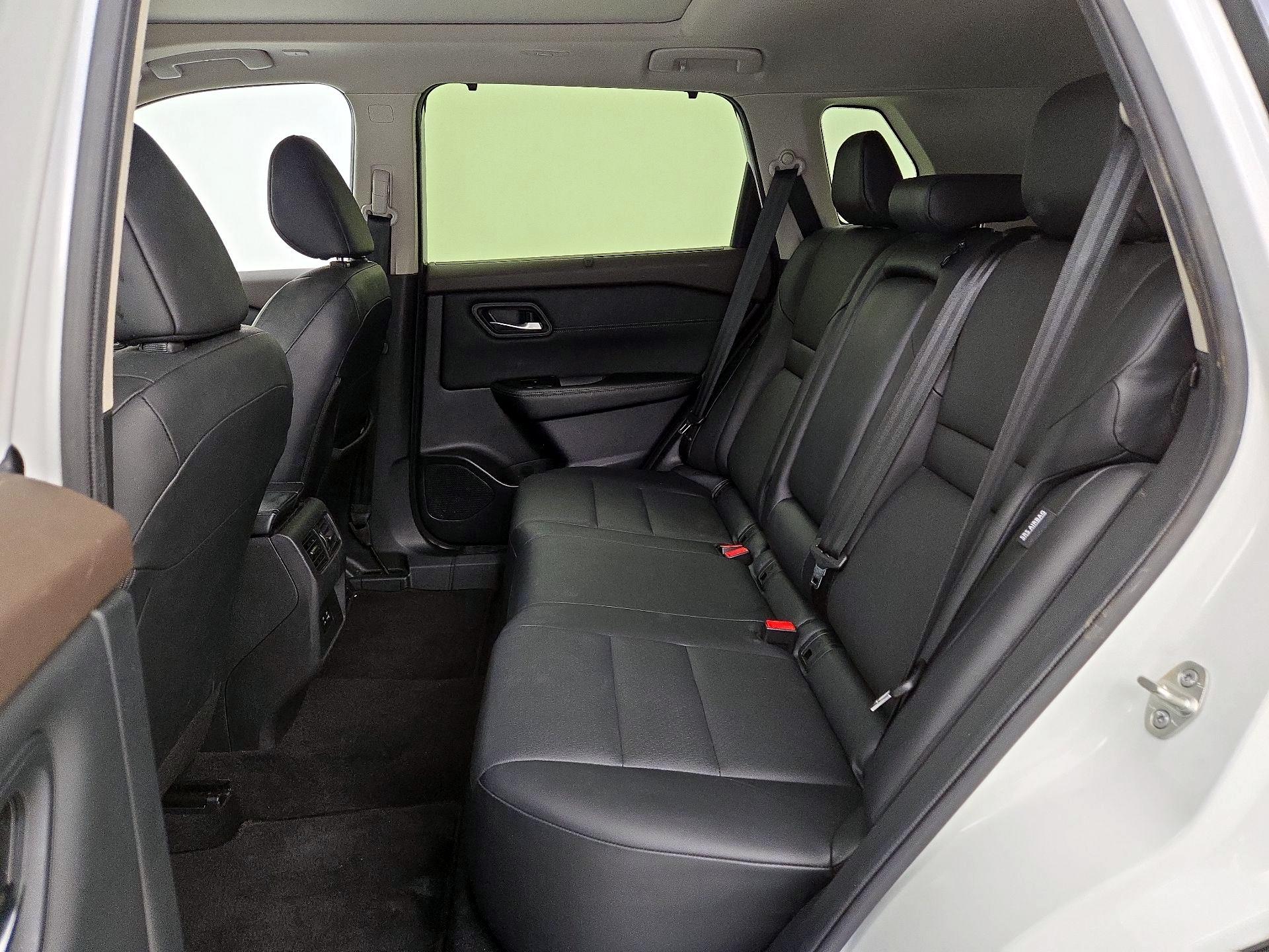 Thumbnail: 2023 Nissan Rogue - 20