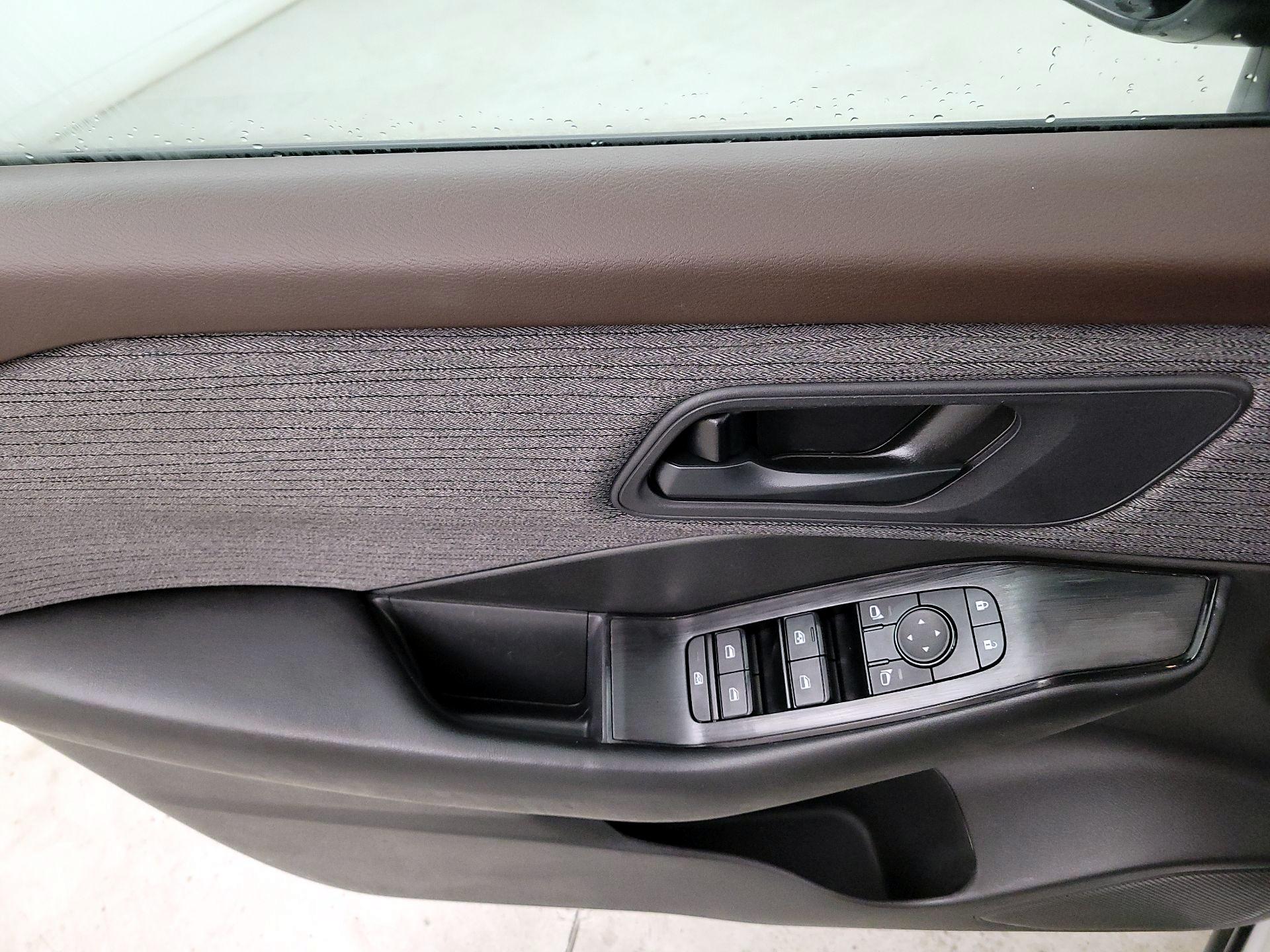 Thumbnail: 2023 Nissan Rogue - 12