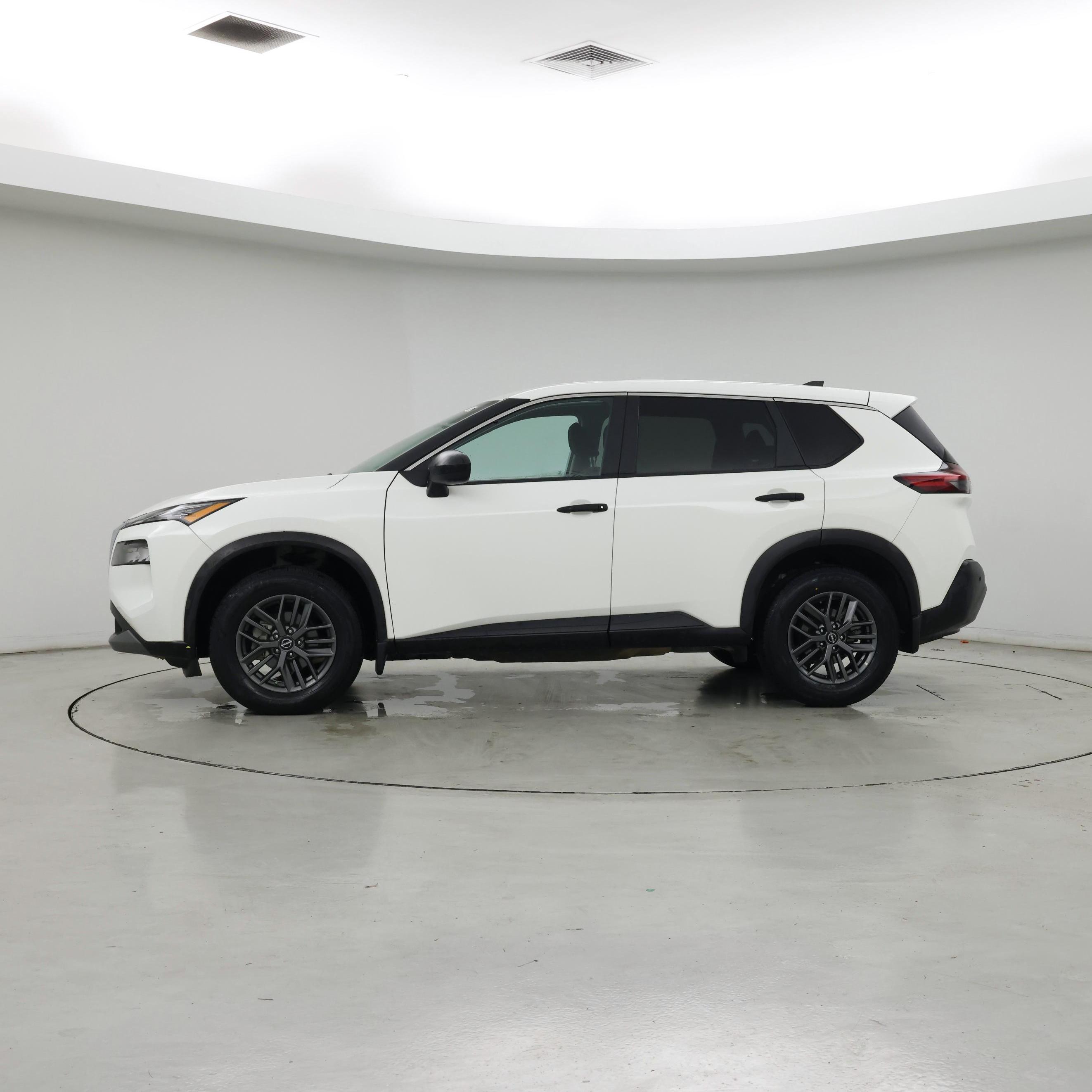 Thumbnail: 2023 Nissan Rogue - 3