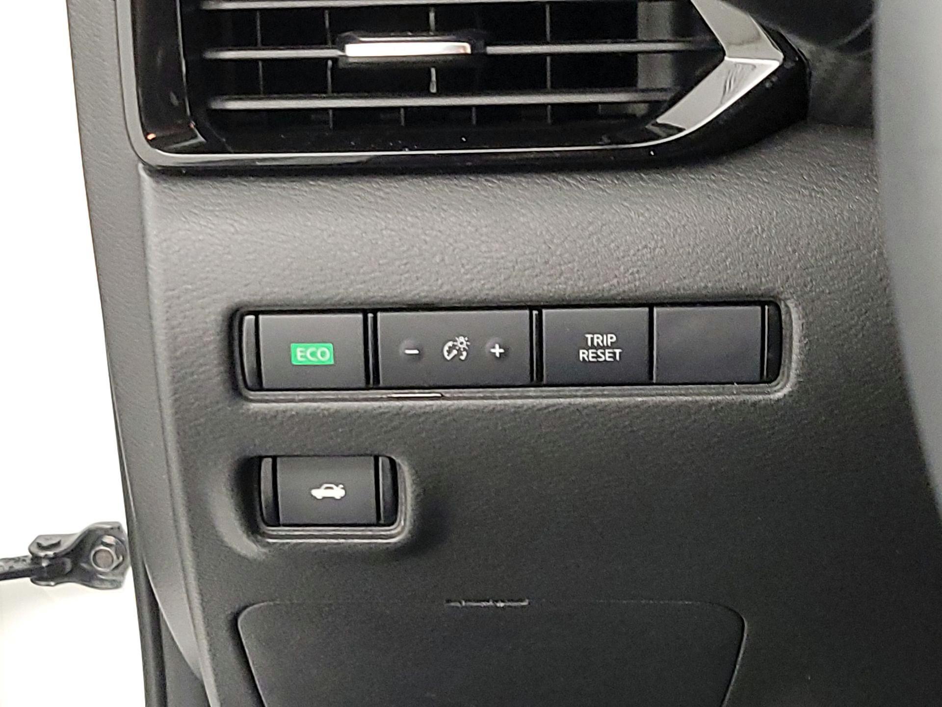 Thumbnail: 2021 Nissan Sentra - 13