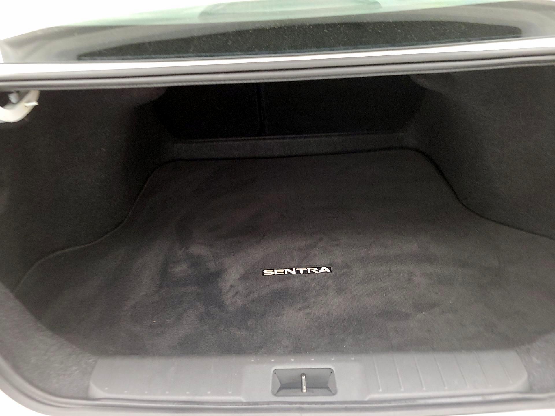 Thumbnail: 2021 Nissan Sentra - 20