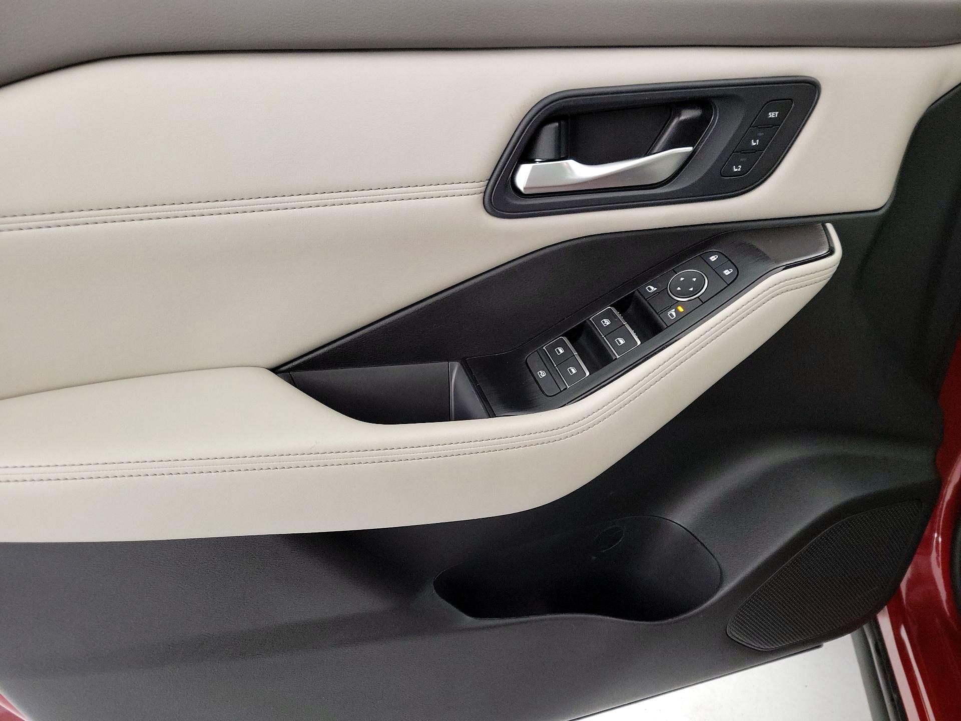 Thumbnail: 2023 Nissan Rogue - 12