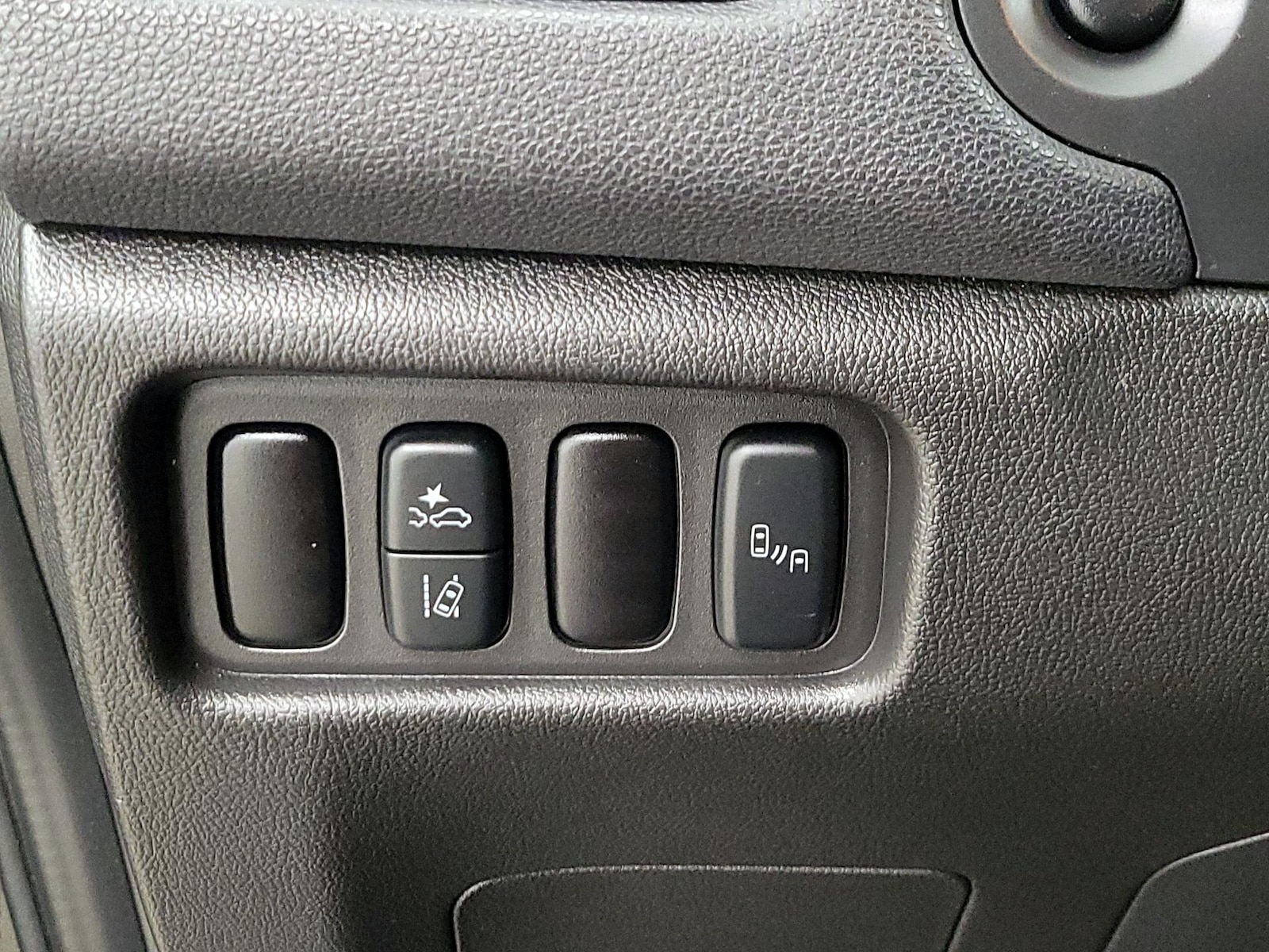 2024 Mitsubishi Outlander Sport SE - Photo 14