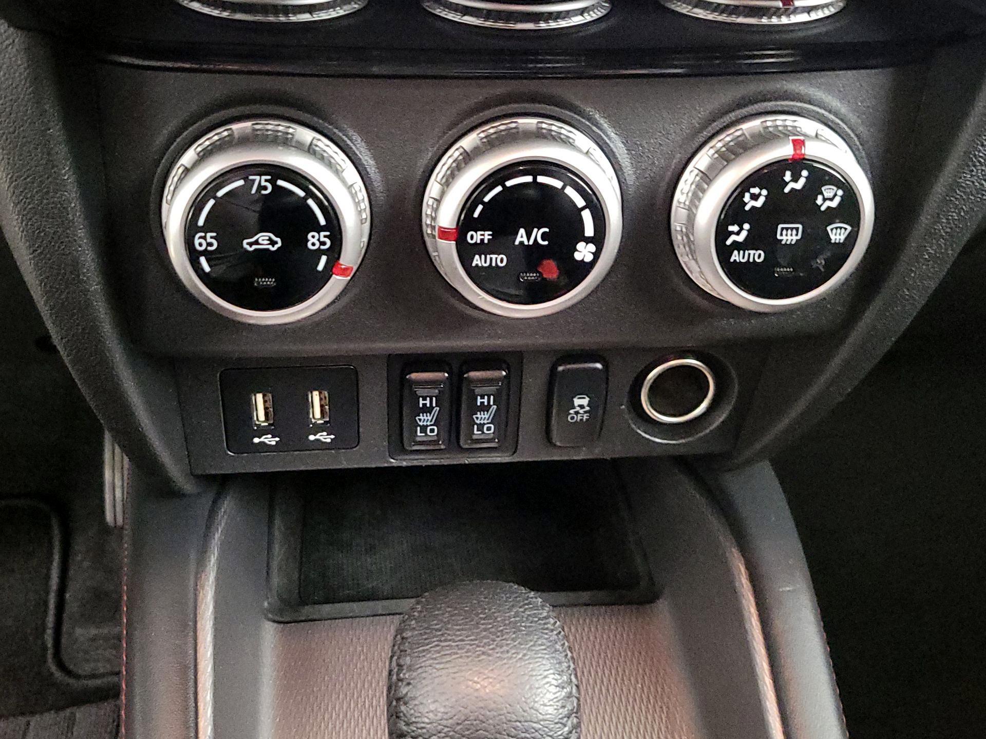 Thumbnail: 2024 Mitsubishi Outlander Sport - 16