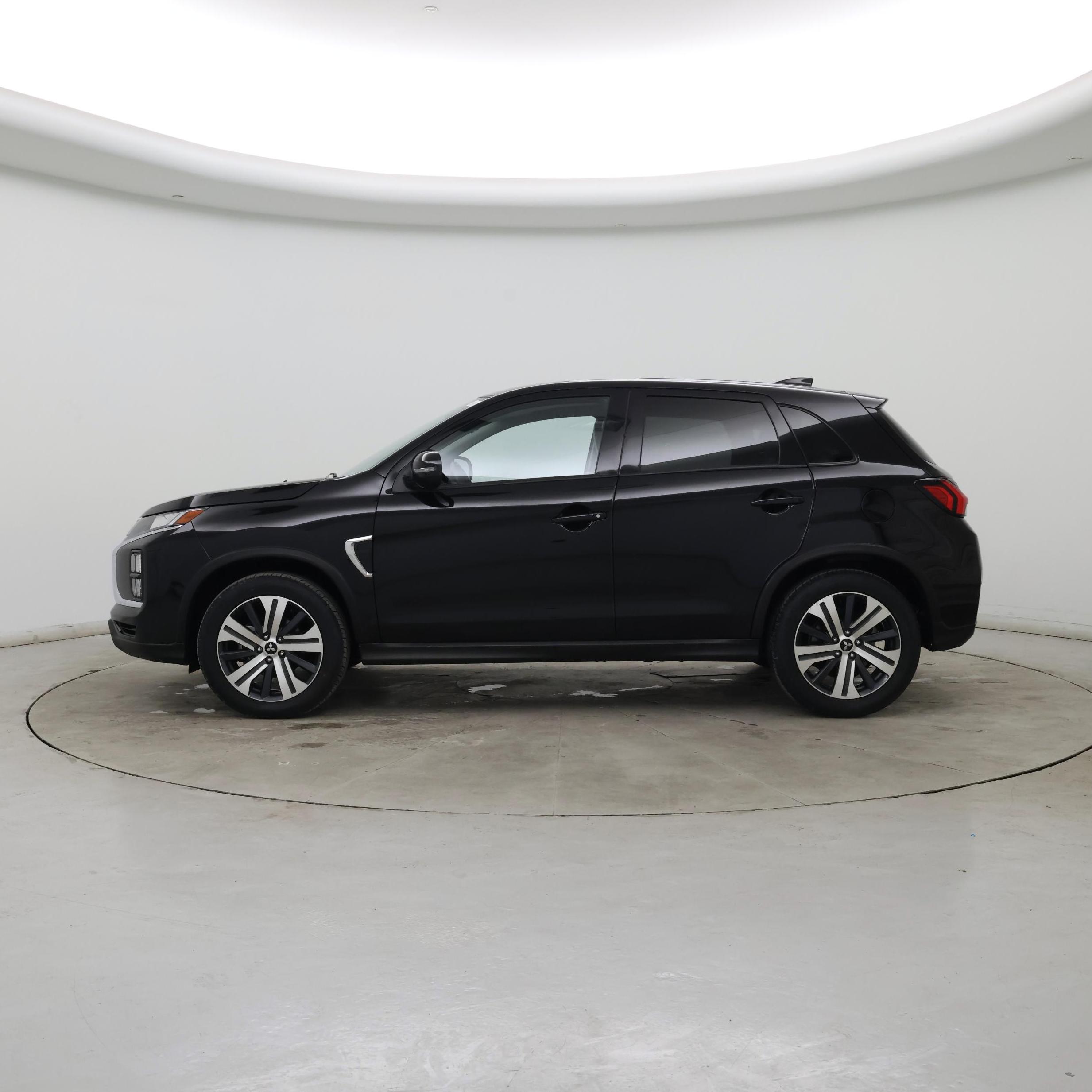 Thumbnail: 2024 Mitsubishi Outlander Sport - 3