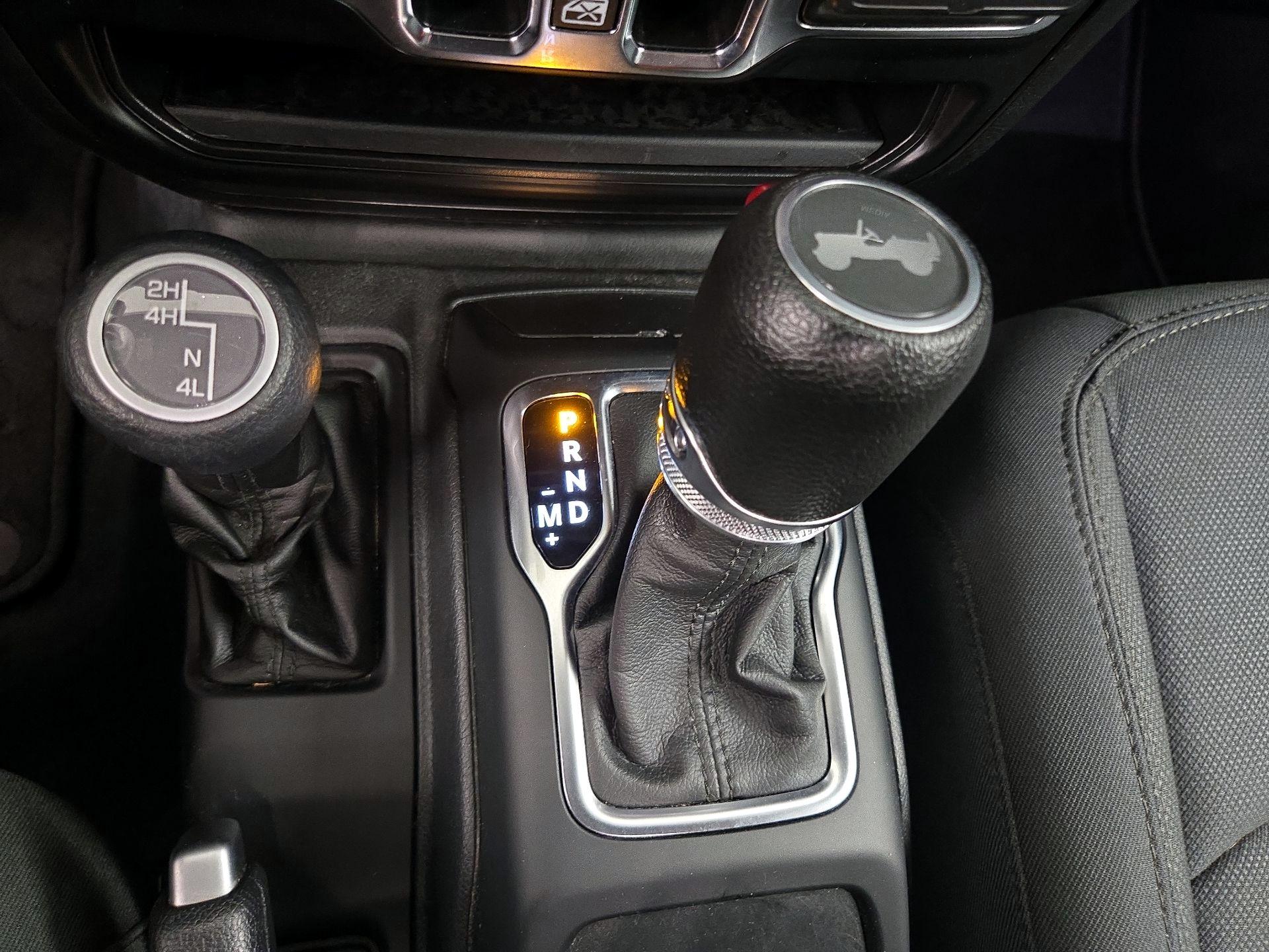 Thumbnail: 2022 Jeep Wrangler - 17