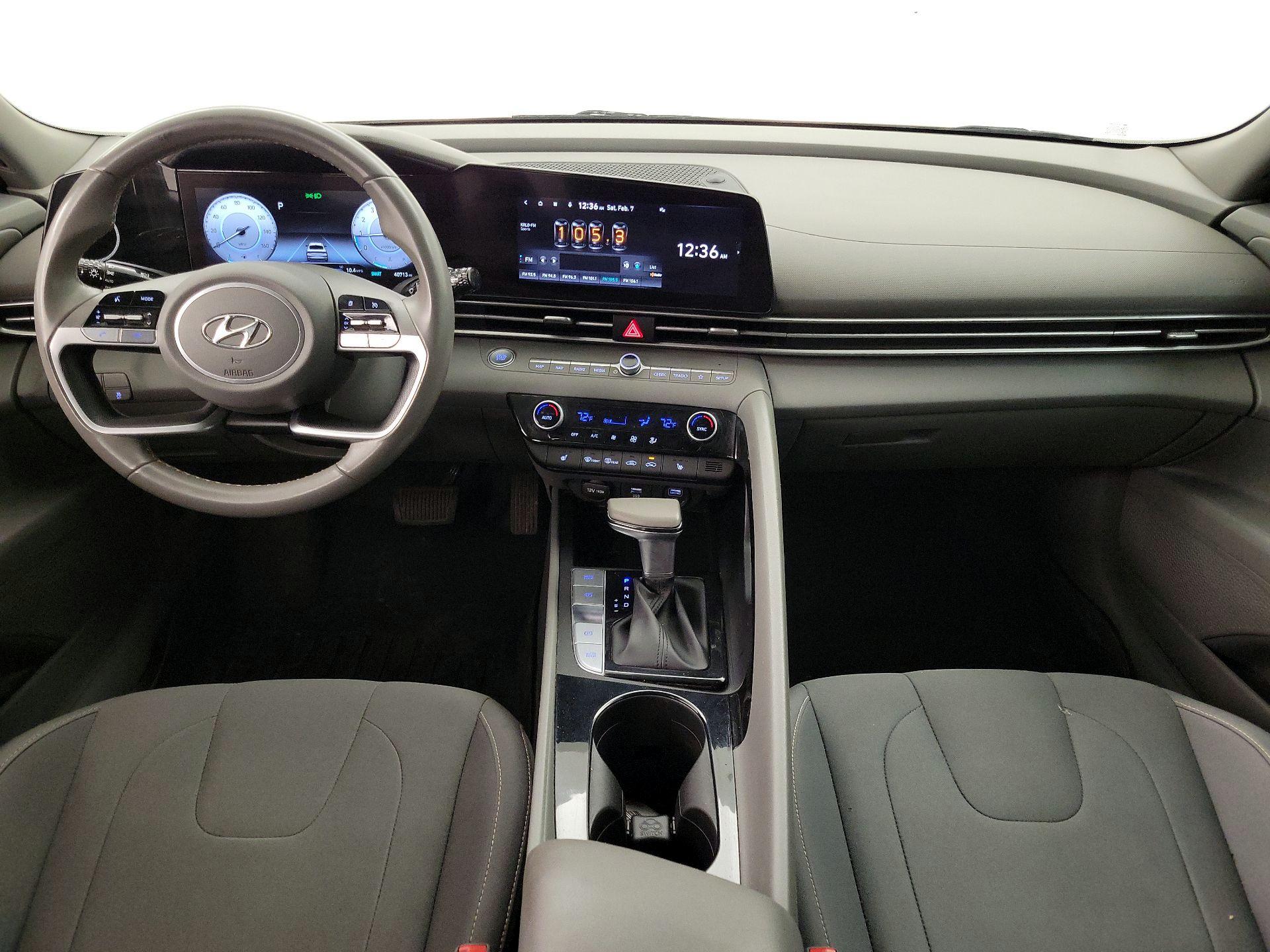 Thumbnail: 2023 Hyundai Elantra - 9