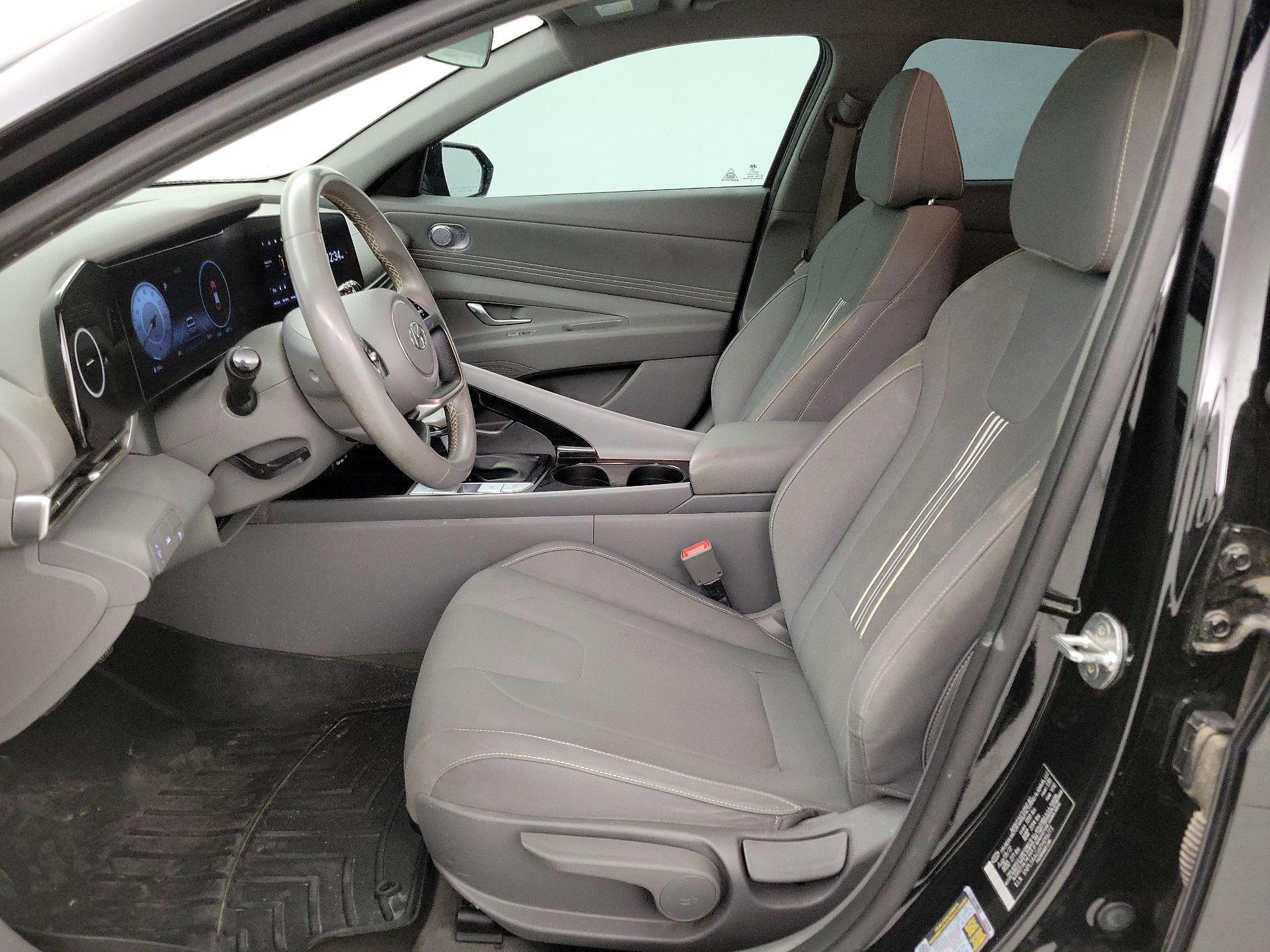 Thumbnail: 2023 Hyundai Elantra - 11