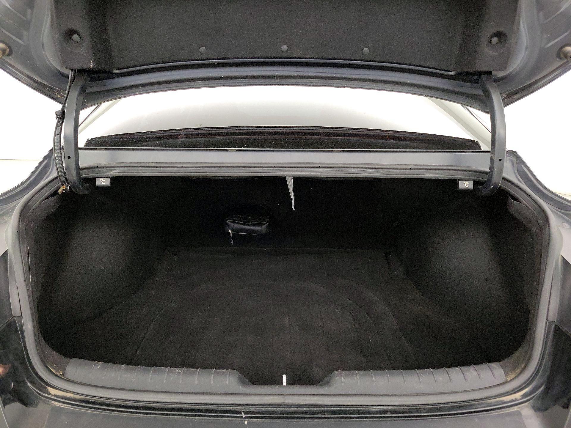 Thumbnail: 2023 Hyundai Elantra - 20