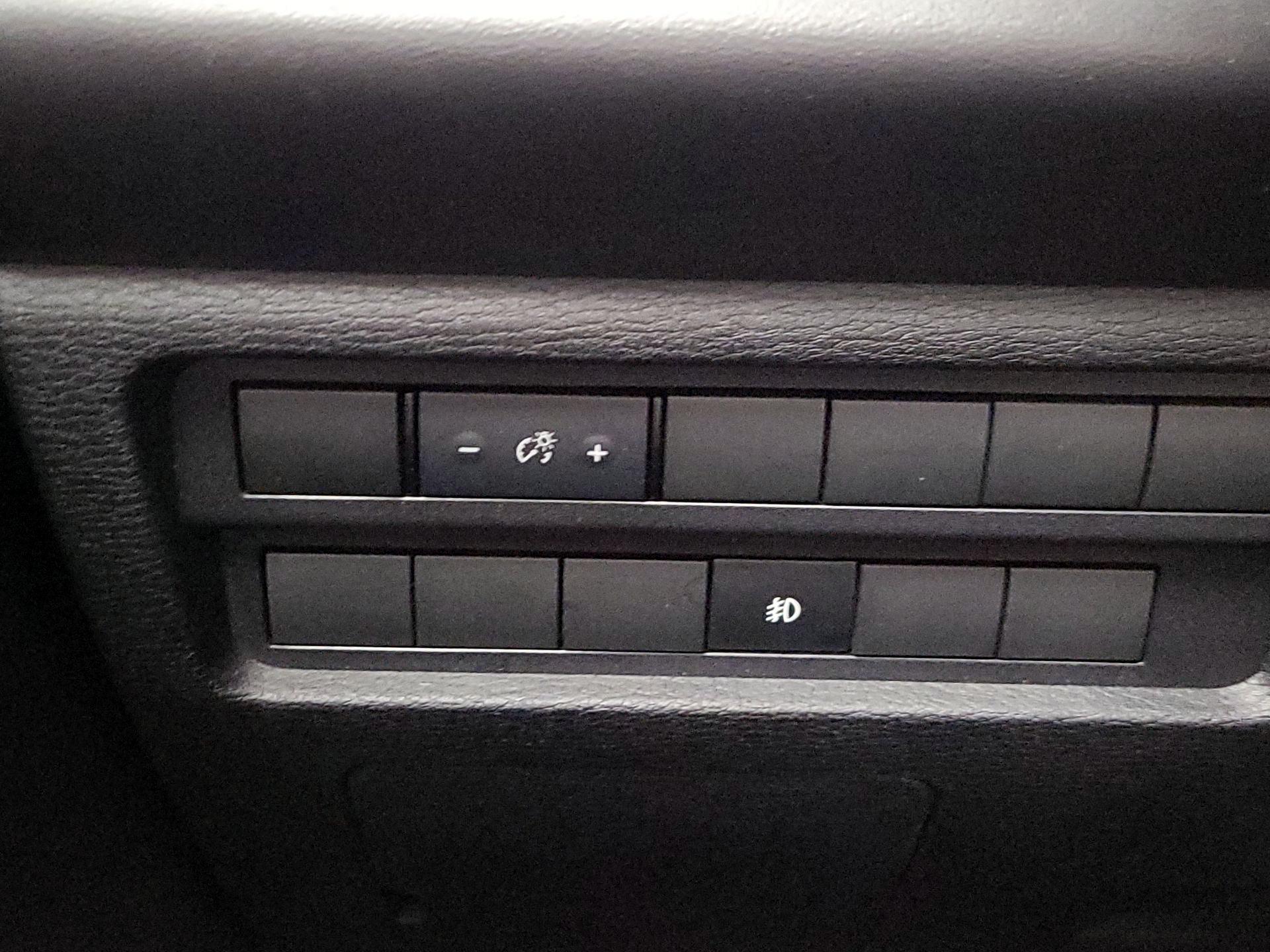 Thumbnail: 2022 Mitsubishi Outlander - 13