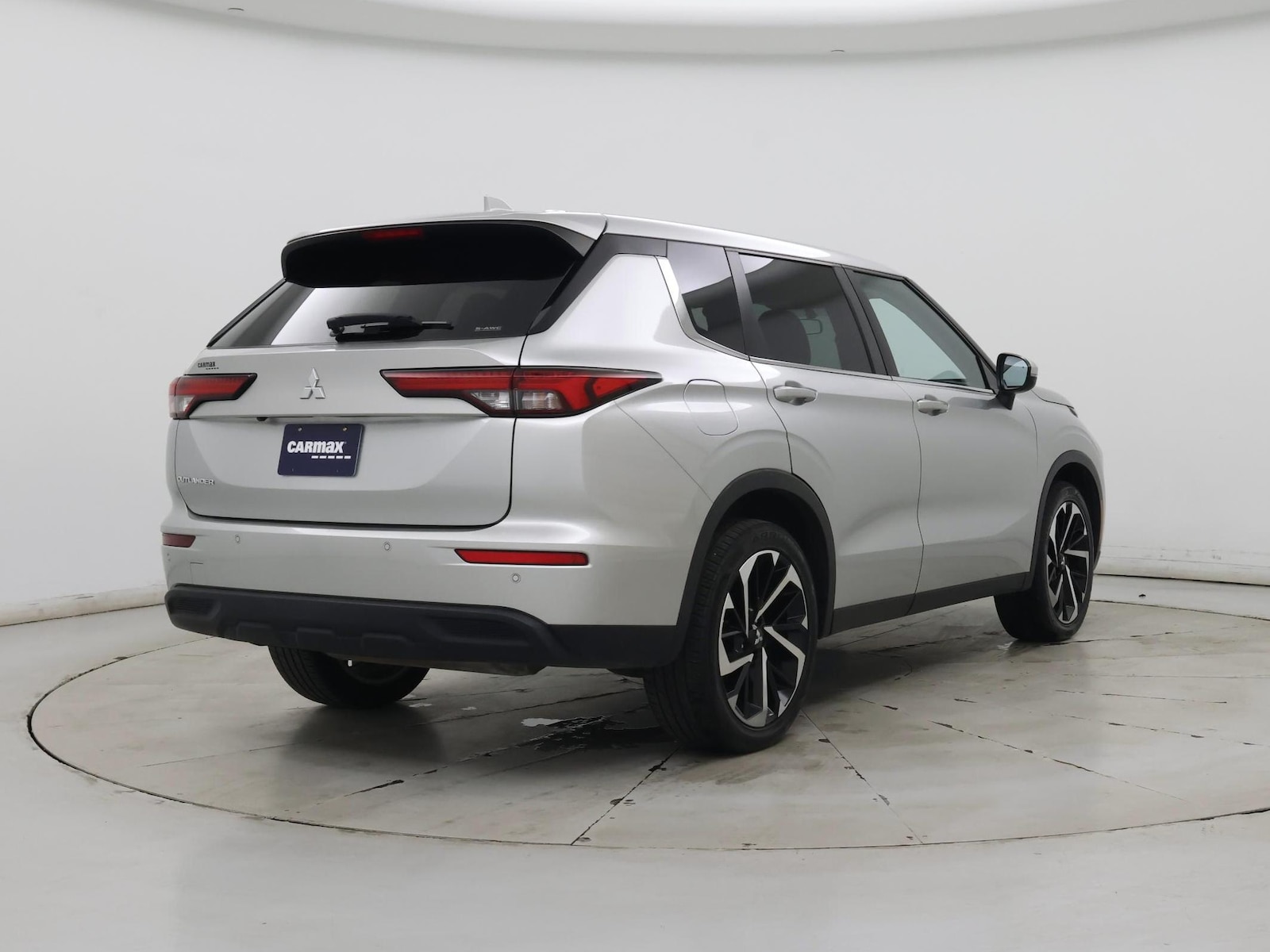 2022 Mitsubishi Outlander ES - Photo 9